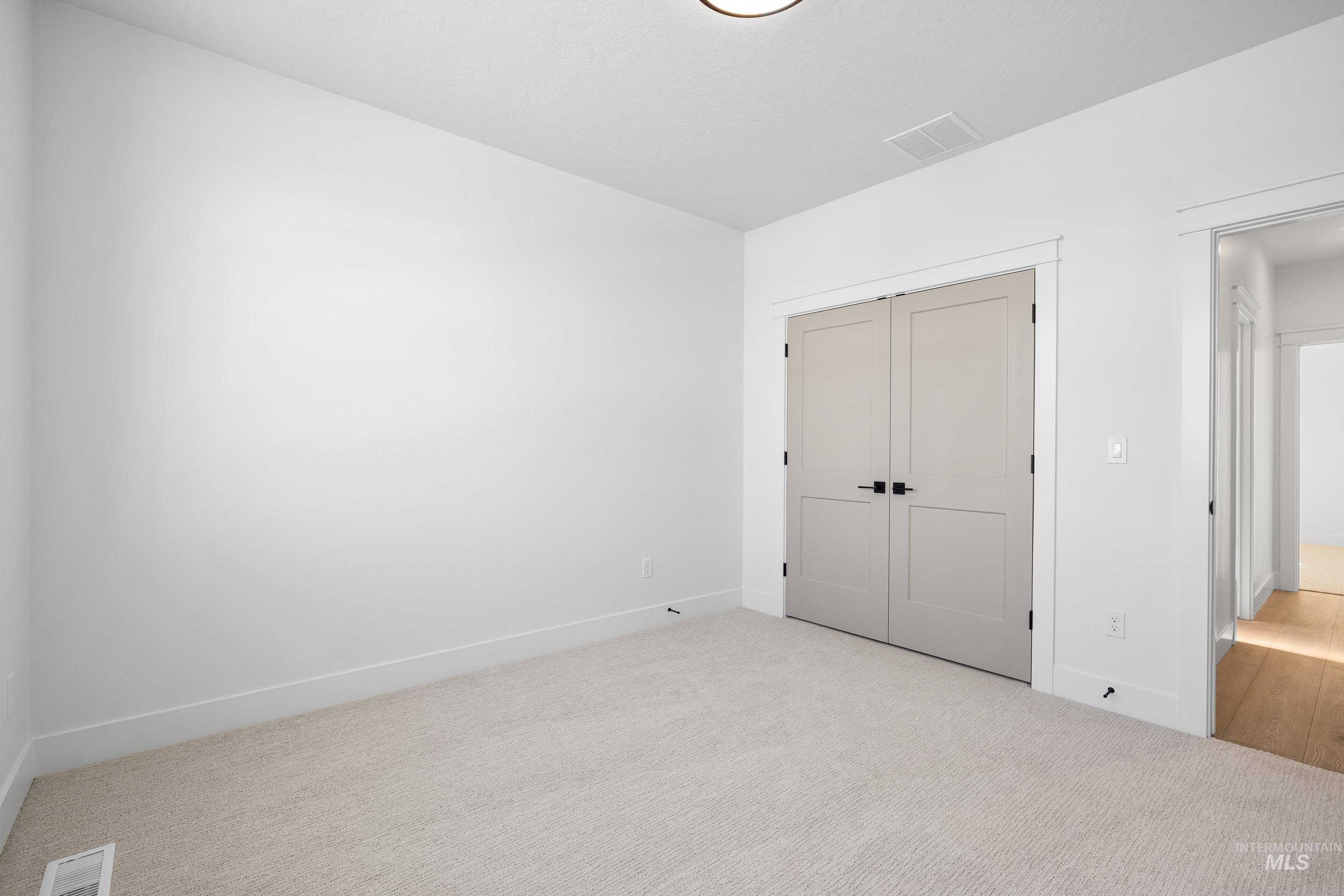 Kuna, Idaho, 83634, United States, 3 Bedrooms Bedrooms, ,Residential,For Sale,1989227