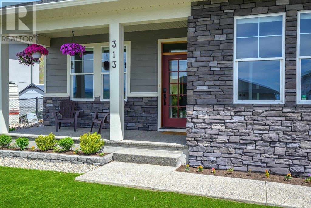 VERNON, British Columbia, V1B 0A3, CA, 4 Bedrooms Bedrooms, ,2 BathroomsBathrooms,Residential,For Sale,1907327