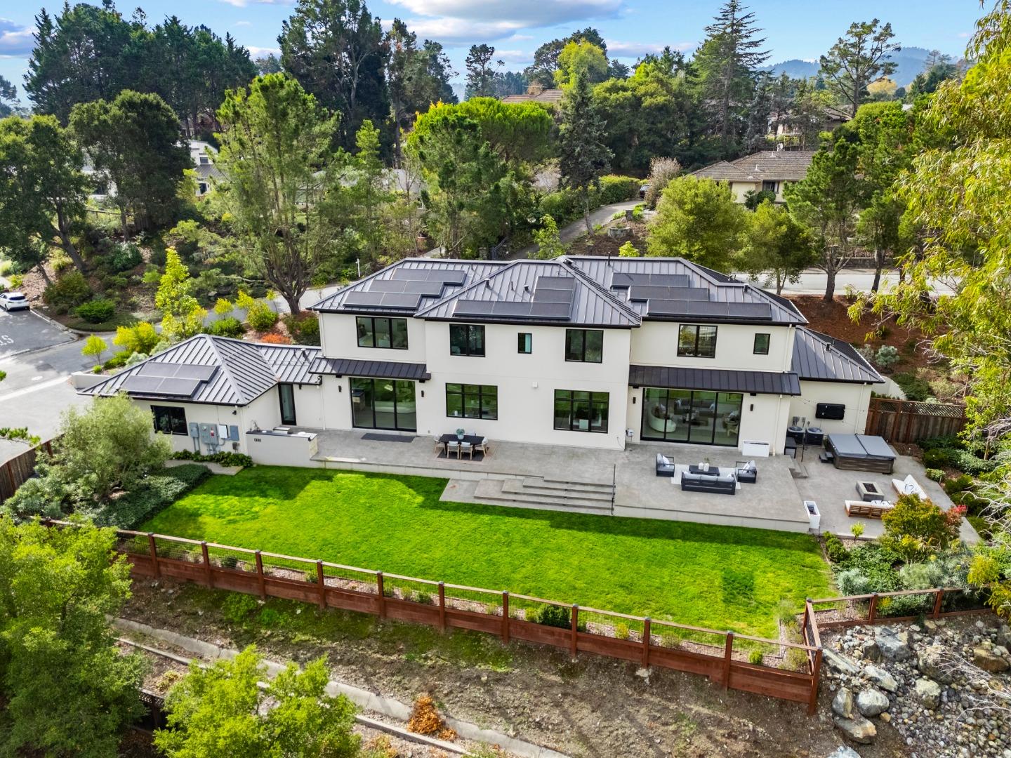 Hillsborough, California, 94010, United States, 5 Bedrooms Bedrooms, ,7 BathroomsBathrooms,Residential,For Sale,1995622