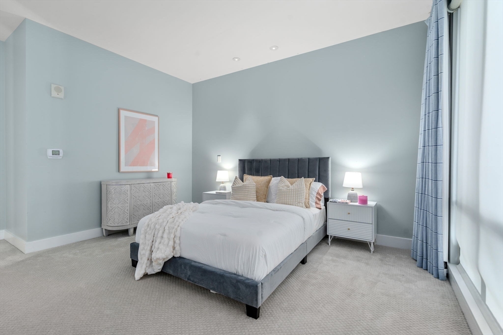 Boston, Massachusetts, 02210, United States, 3 Bedrooms Bedrooms, ,4 BathroomsBathrooms,Residential,For Sale,1821296