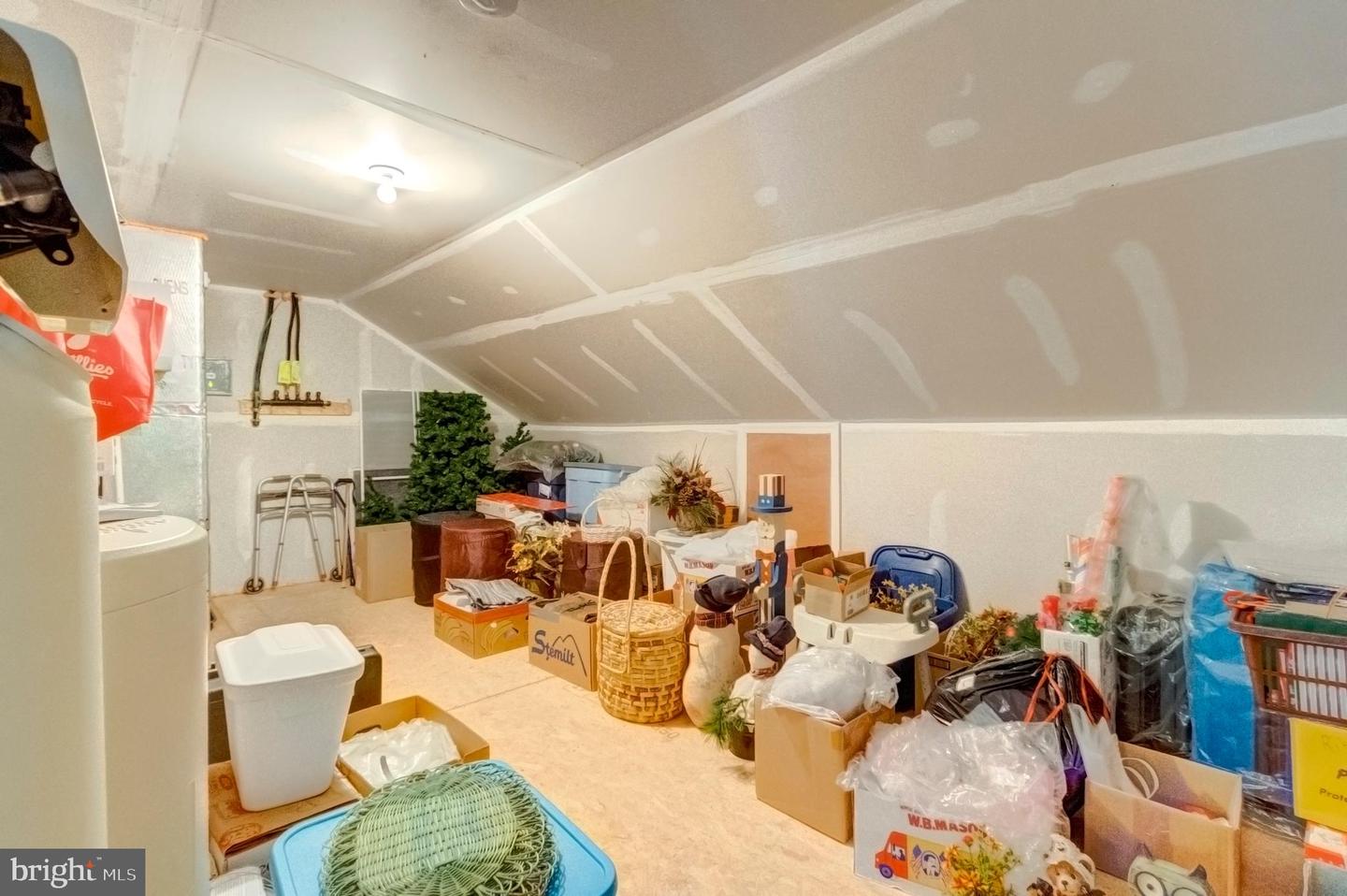 MECHANICSBURG, Pennsylvania, 17050, United States, 3 Bedrooms Bedrooms, ,3 BathroomsBathrooms,Residential,For Sale,1979974