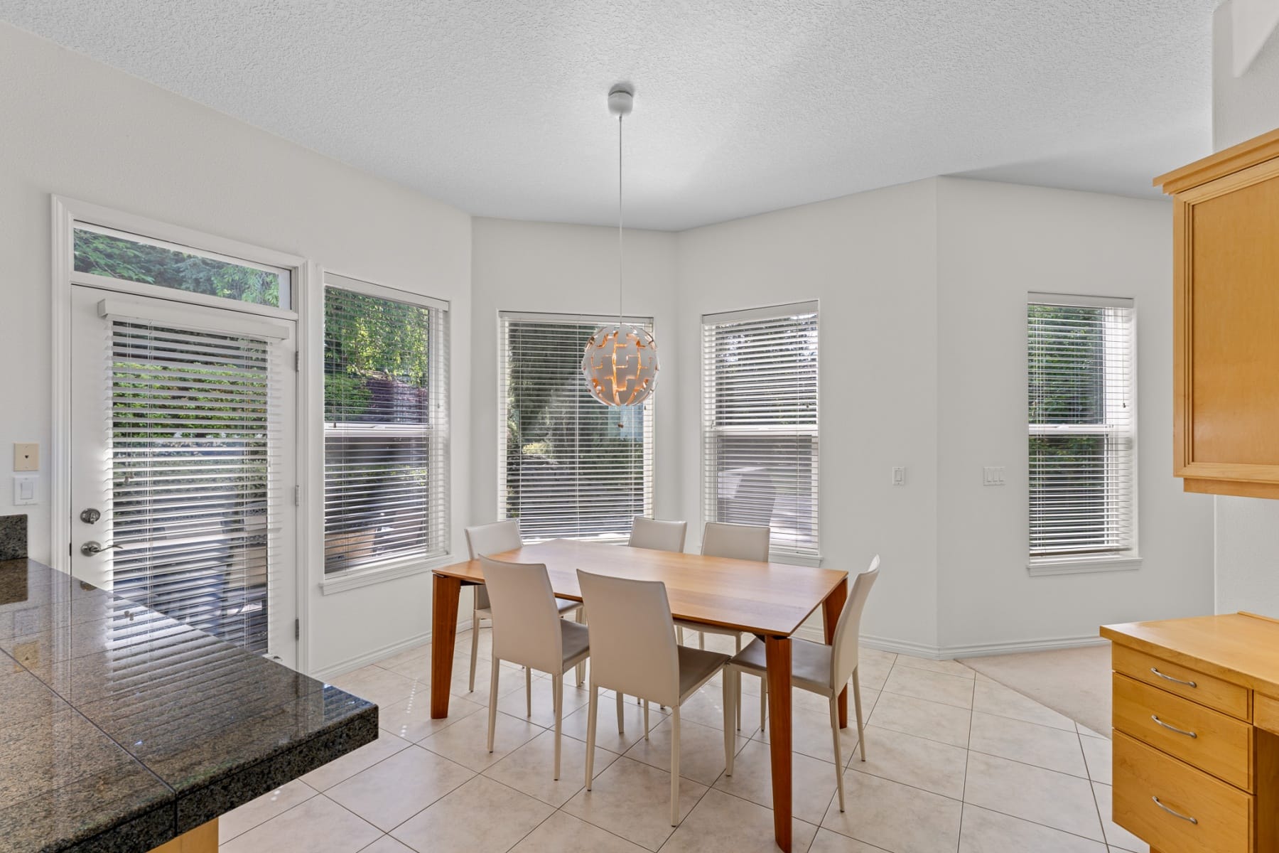  1616 NW FOLEY CT Portland, OR 97229 - 物件實景
