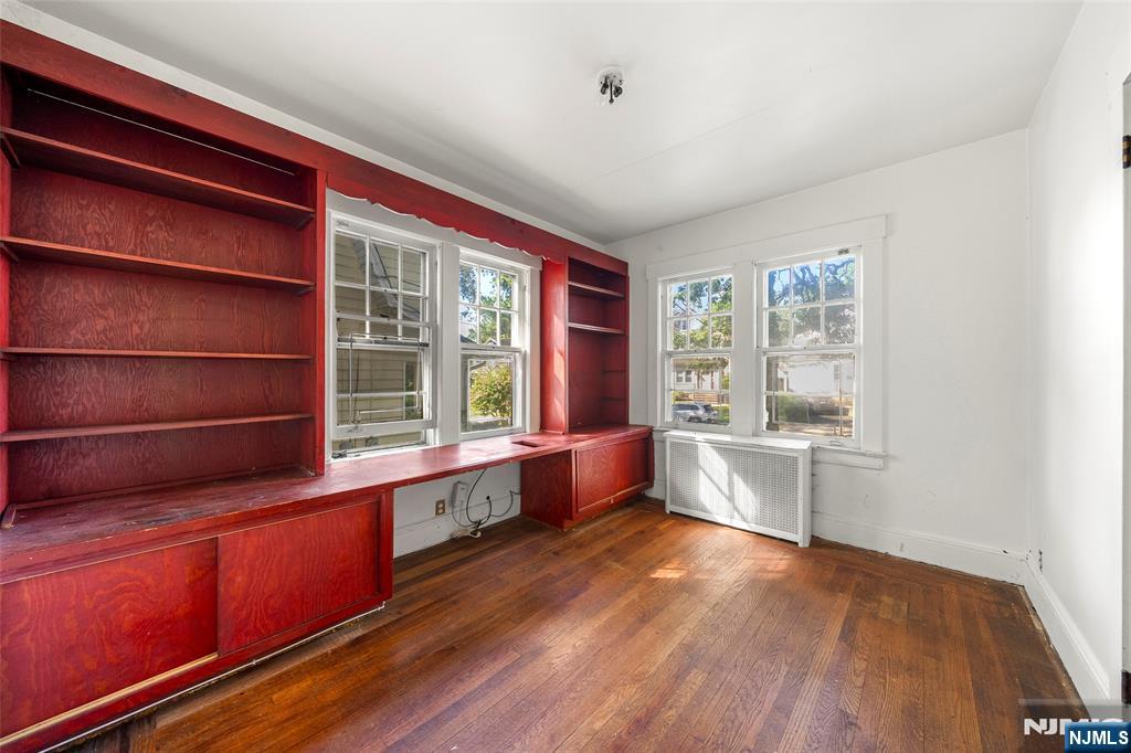 Englewood, New Jersey, 07631, United States, 3 Bedrooms Bedrooms, ,2 BathroomsBathrooms,Residential,For Sale,1925520