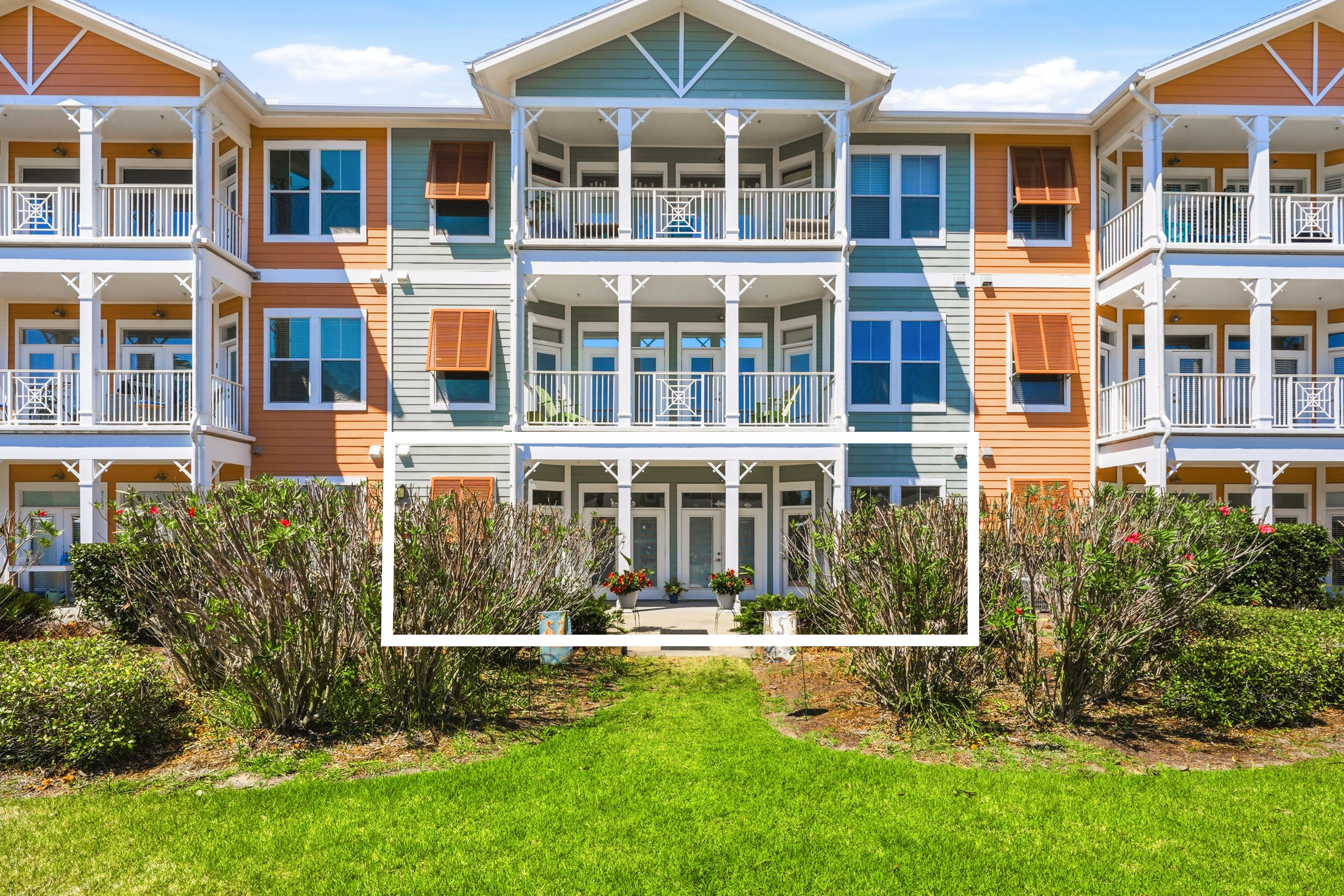  Resort-Style First-Floor Condo With Private Patio - 物件實景