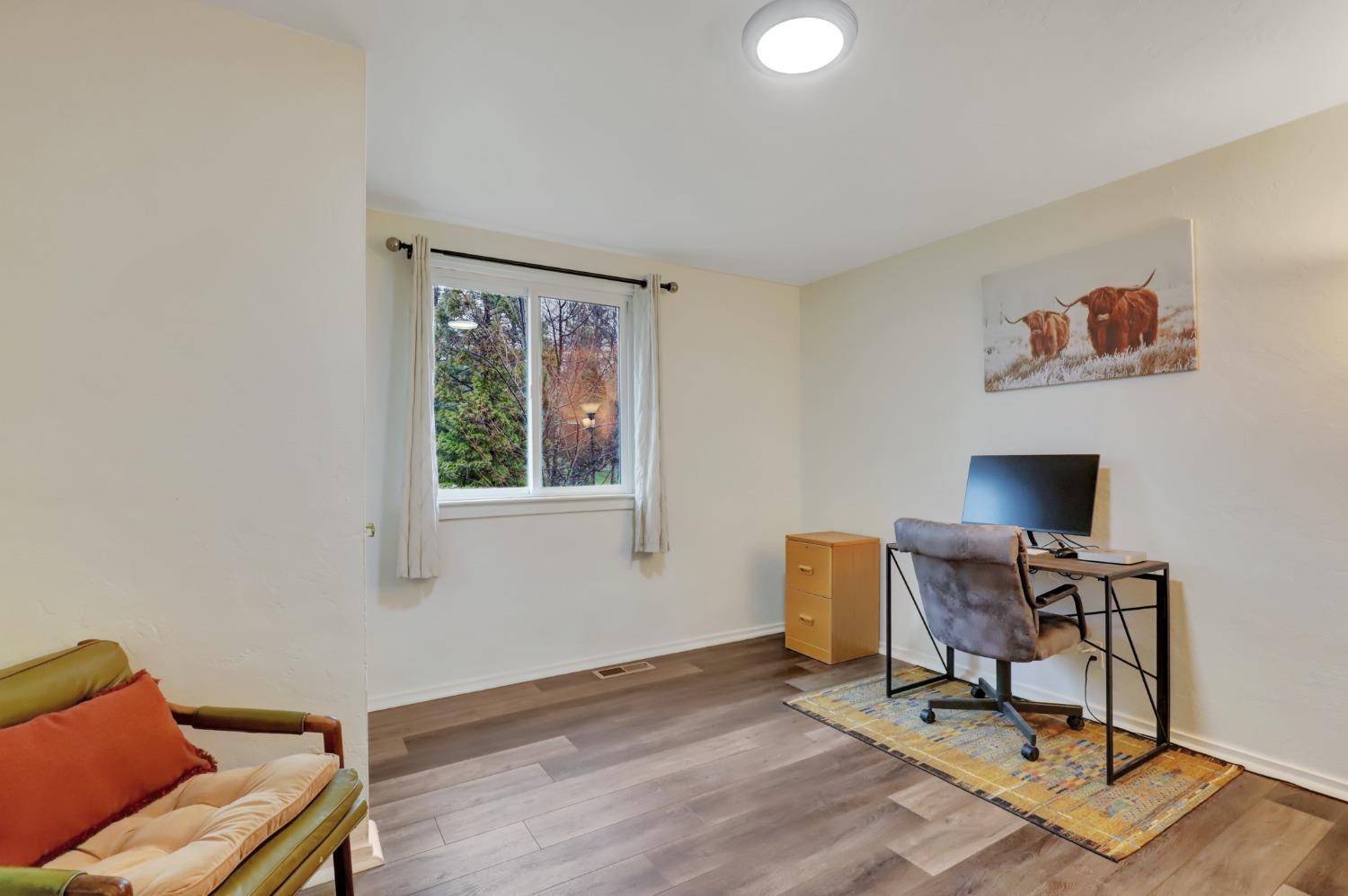 Nevada City, California, 95959, United States, 3 Bedrooms Bedrooms, ,2 BathroomsBathrooms,Residential,For Sale,1975020