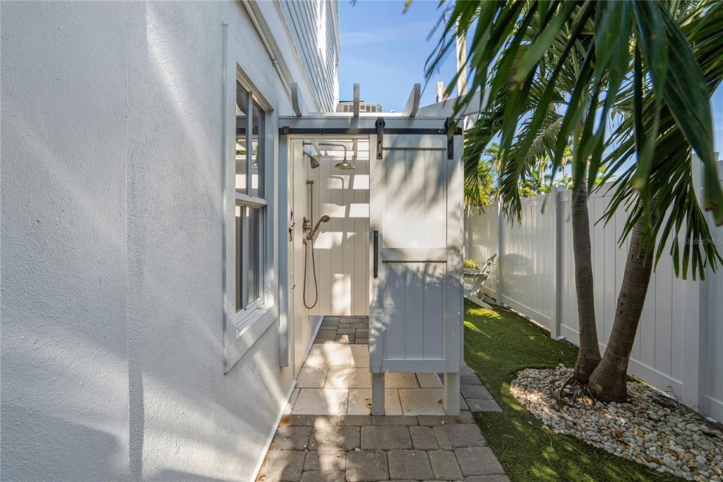 Treasure Island, Florida, 33706, United States, 3 Bedrooms Bedrooms, ,4 BathroomsBathrooms,Residential,For Sale,2003283