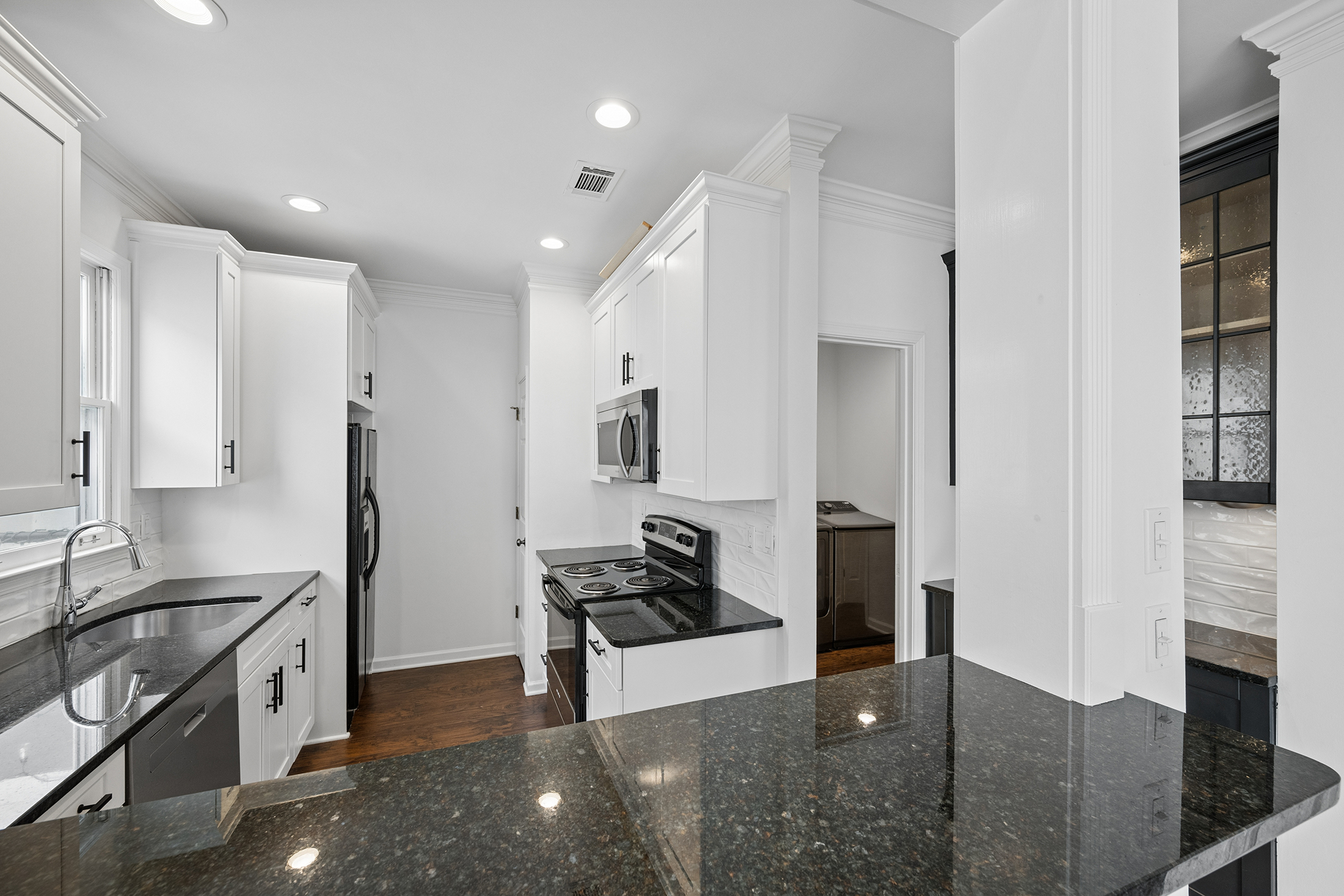  Updated Two-story Condo Tucked inside Intimate Community in Virginia Highland - 物件實景