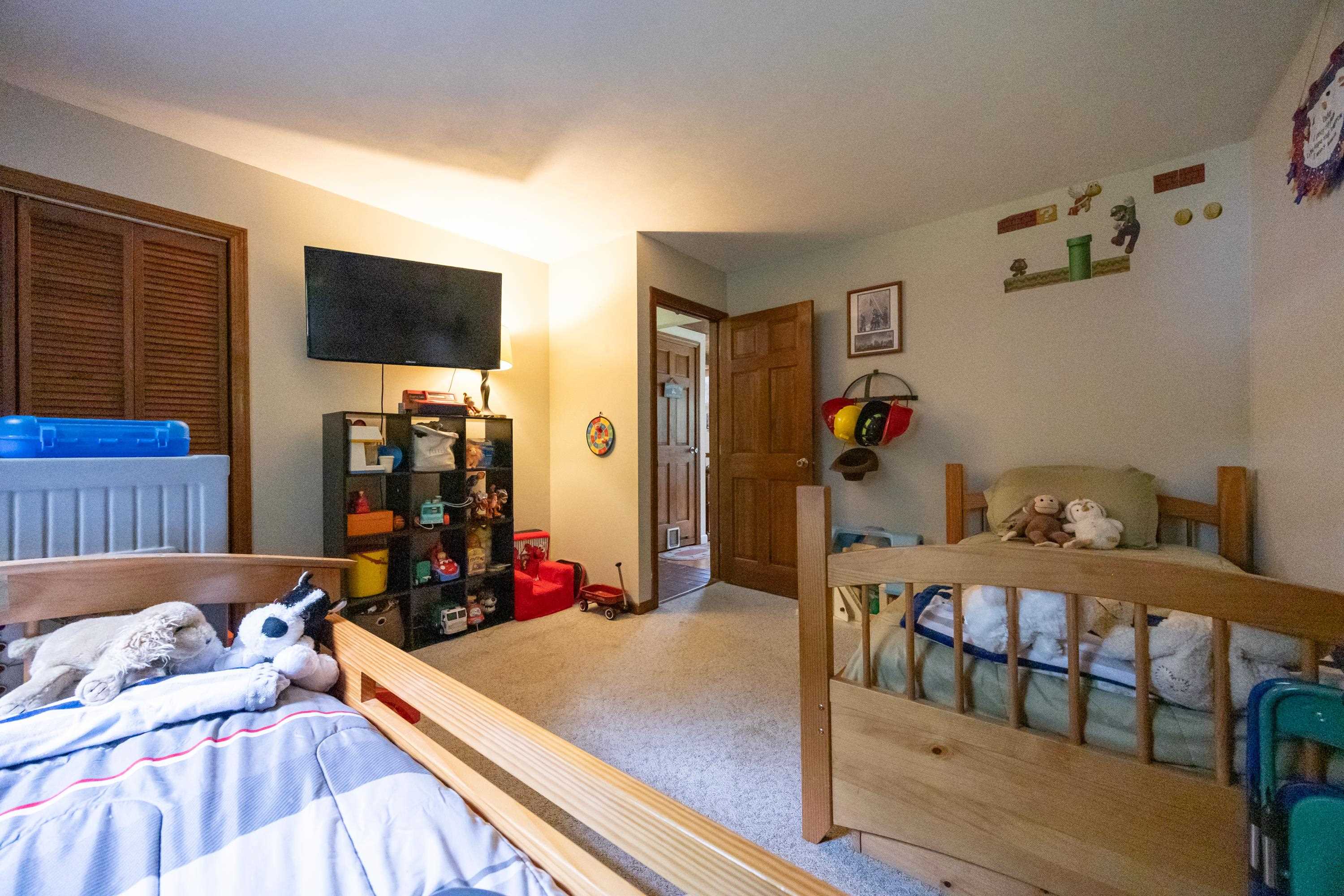 Hampstead, New Hampshire, 03826, United States, 4 Bedrooms Bedrooms, ,2 BathroomsBathrooms,Residential,For Sale,1890507