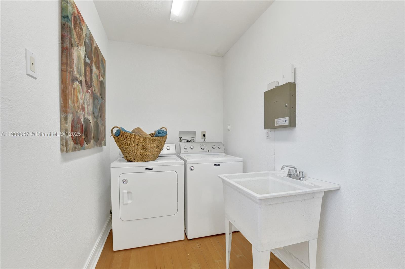 Pompano Beach, Florida, 33062, United States, 3 Bedrooms Bedrooms, ,3 BathroomsBathrooms,Residential,For Sale,1988166