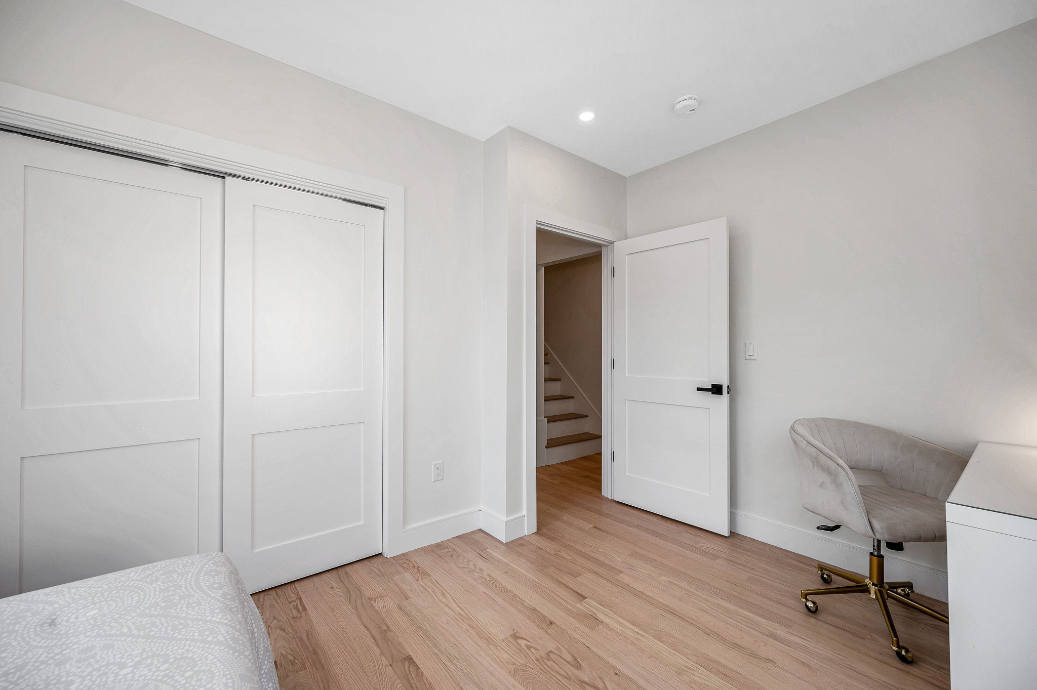 Wakefield, Massachusetts, 01880, United States, 3 Bedrooms Bedrooms, ,3 BathroomsBathrooms,Residential,For Sale,1974087