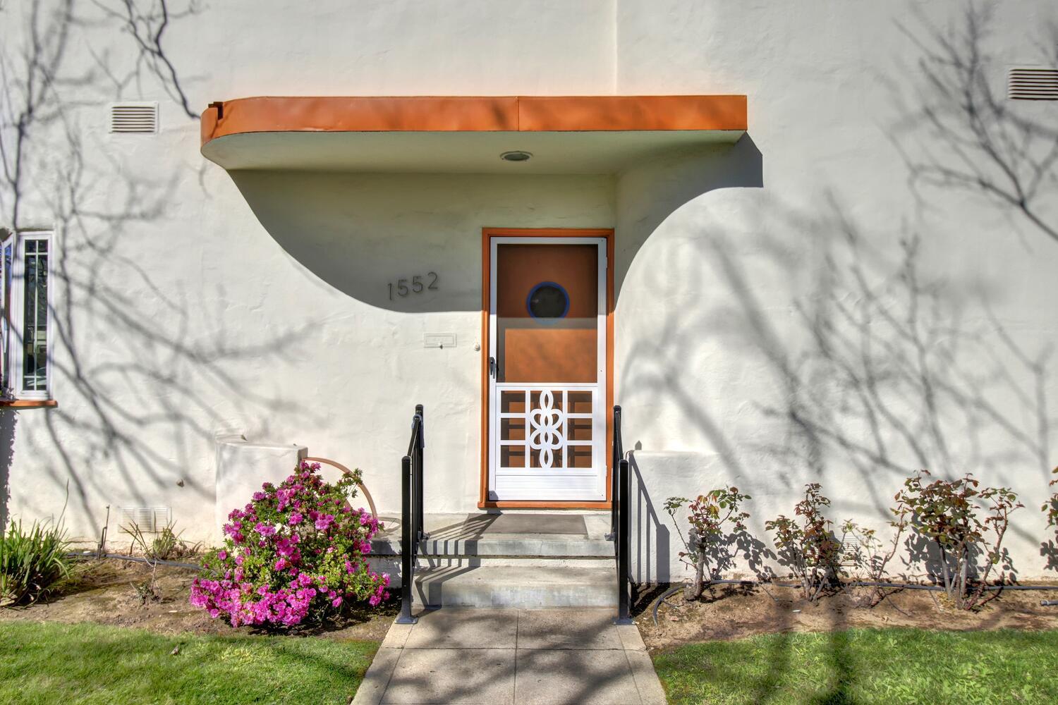 Sacramento, California, 95816, United States, ,Residential,For Sale,1862209