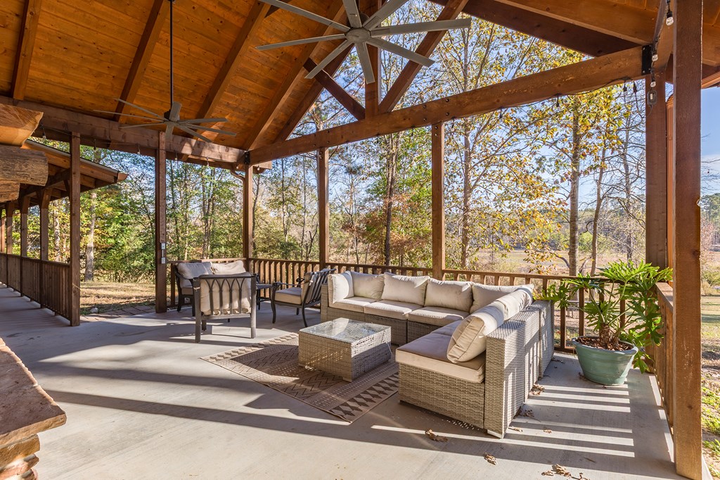 Huntington, Texas, 75949, United States, 3 Bedrooms Bedrooms, ,2 BathroomsBathrooms,Residential,For Sale,2002492