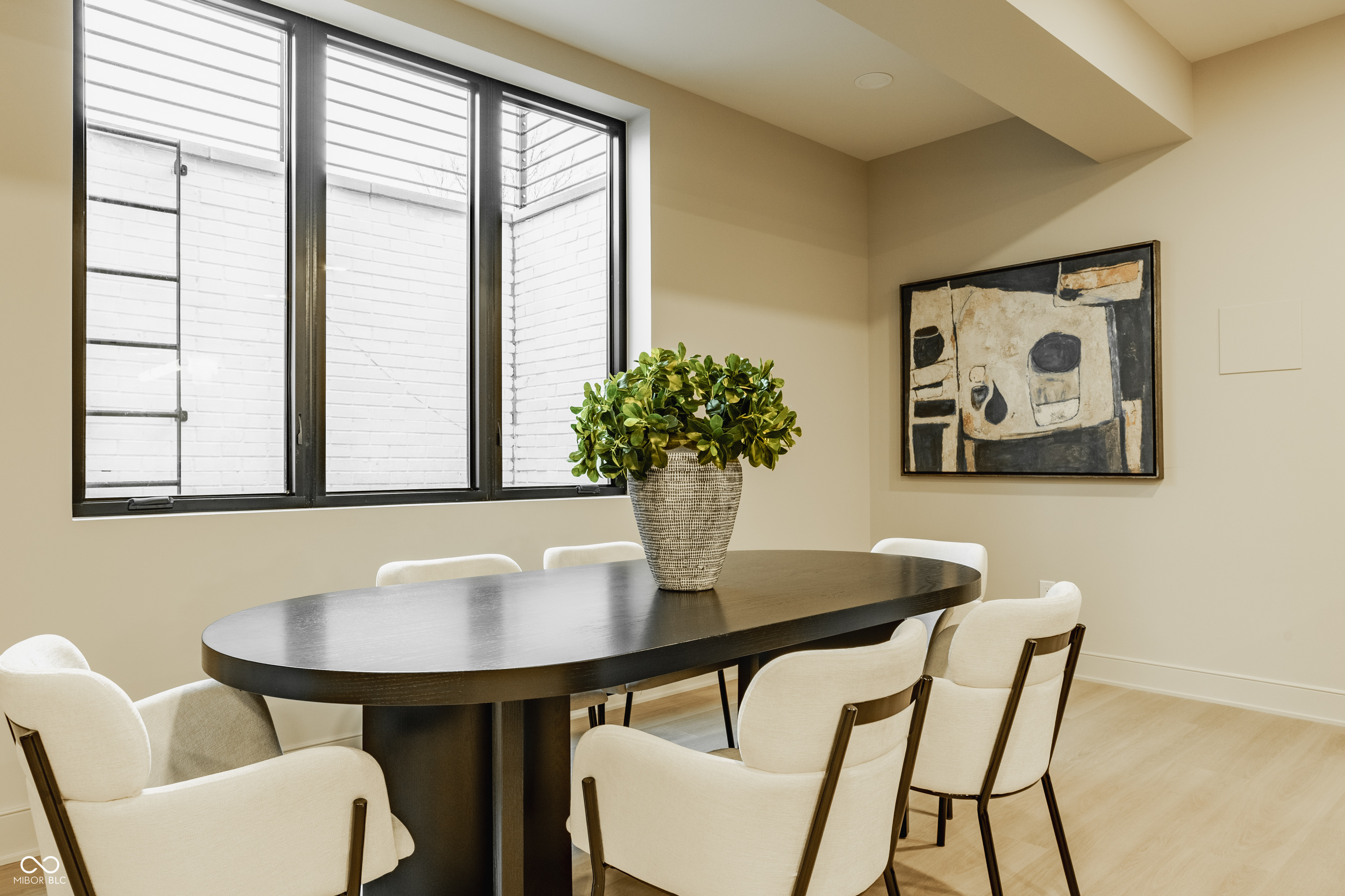 Bargersville, Indiana, 46106, United States, 5 Bedrooms Bedrooms, ,6 BathroomsBathrooms,Residential,For Sale,1977428