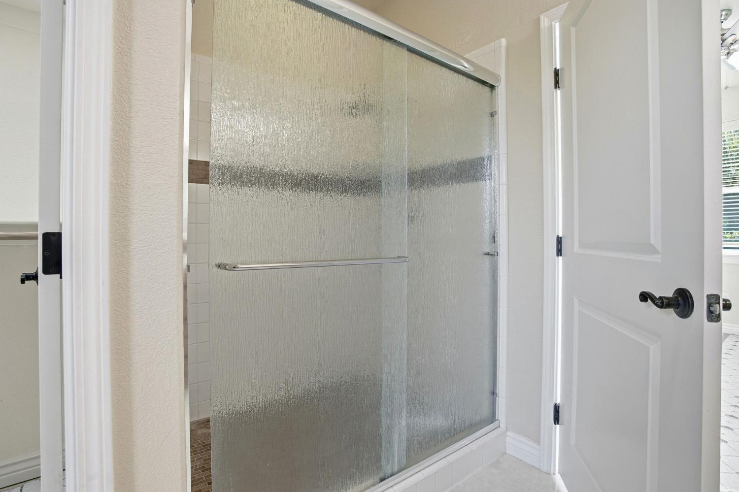 Roseville, California, 95747, United States, 4 Bedrooms Bedrooms, ,4 BathroomsBathrooms,Residential,For Sale,1988108