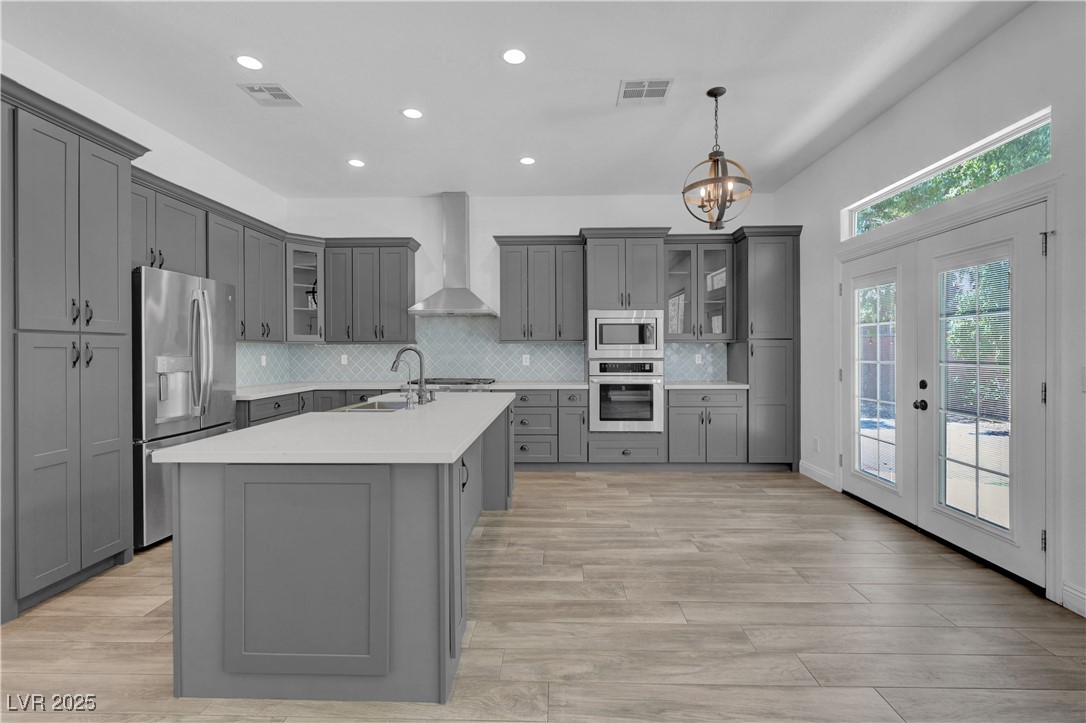 Henderson, Nevada, 89052, United States, 5 Bedrooms Bedrooms, ,2 BathroomsBathrooms,Residential,For Sale,1897207