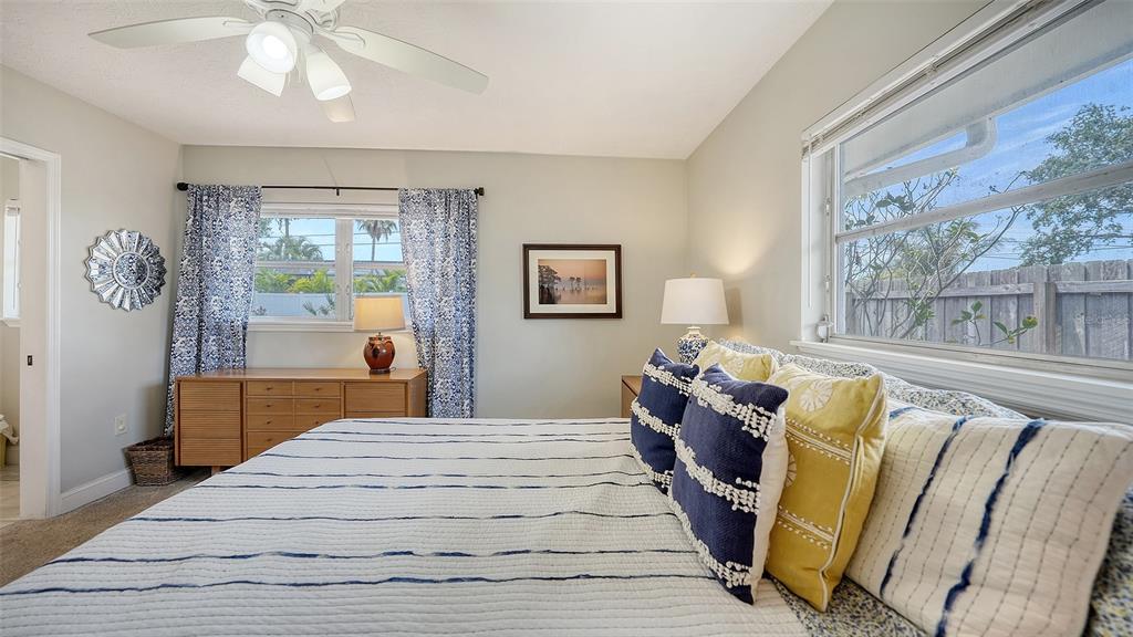 Sarasota, Florida, 34239, United States, 3 Bedrooms Bedrooms, ,2 BathroomsBathrooms,Residential,For Sale,1785802
