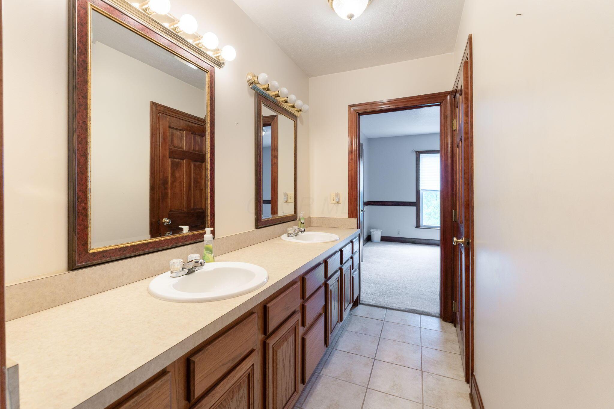 Johnstown, Ohio, 43031, United States, 6 Bedrooms Bedrooms, ,6 BathroomsBathrooms,Residential,For Sale,1840218