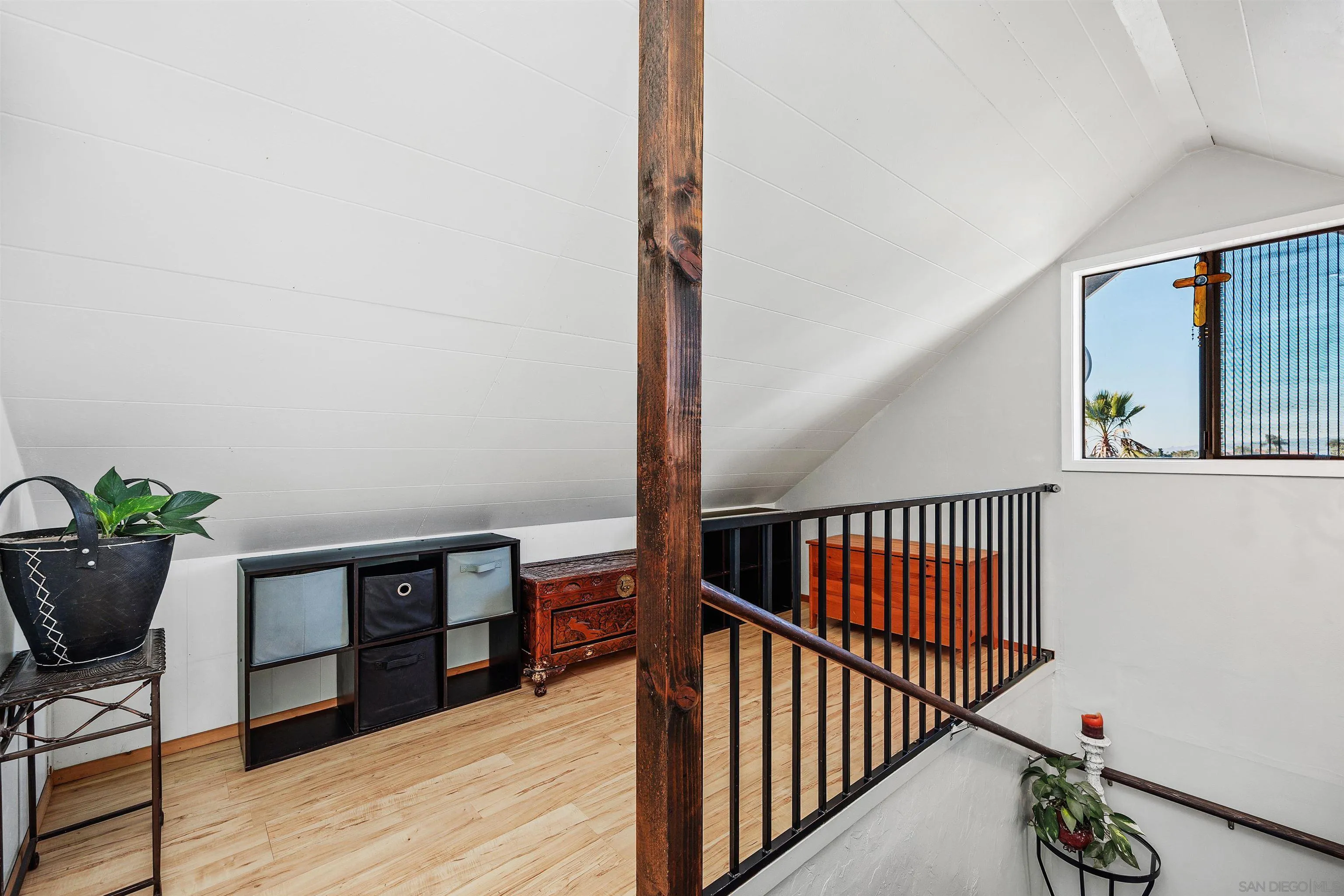 Valley Center, California, 92082, United States, 2 Bedrooms Bedrooms, ,3 BathroomsBathrooms,Residential,For Sale,1988929