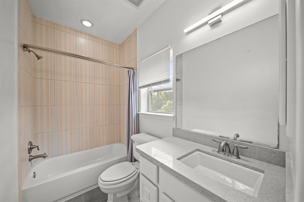 Houston, Texas, 77096, United States, 4 Bedrooms Bedrooms, ,6 BathroomsBathrooms,Residential,For Sale,1827201