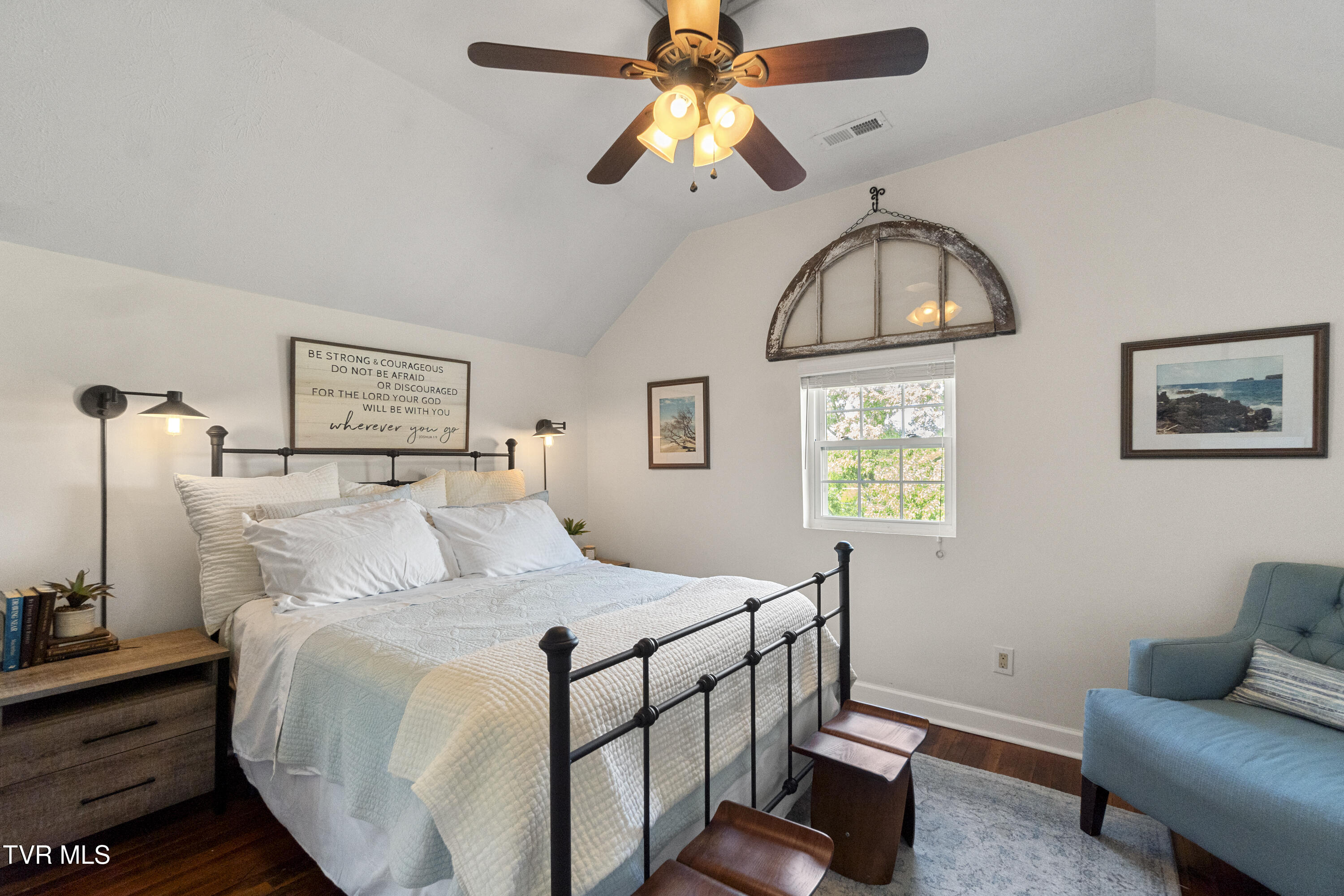 Greeneville, Tennessee, 37745, United States, 3 Bedrooms Bedrooms, ,3 BathroomsBathrooms,Residential,For Sale,2039547