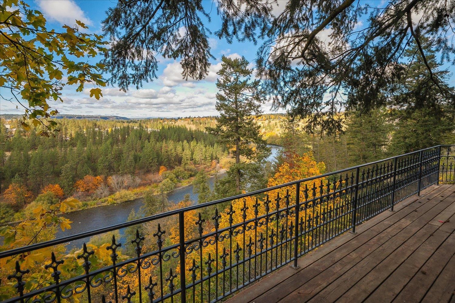 Spokane, Washington, 99201, United States, 4 Bedrooms Bedrooms, ,5 BathroomsBathrooms,Residential,For Sale,1987077