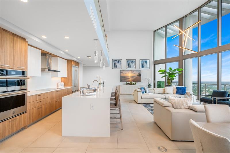 Fort Lauderdale, Florida, 33301, United States, 5 Bedrooms Bedrooms, ,7 BathroomsBathrooms,Residential,For Sale,1940975