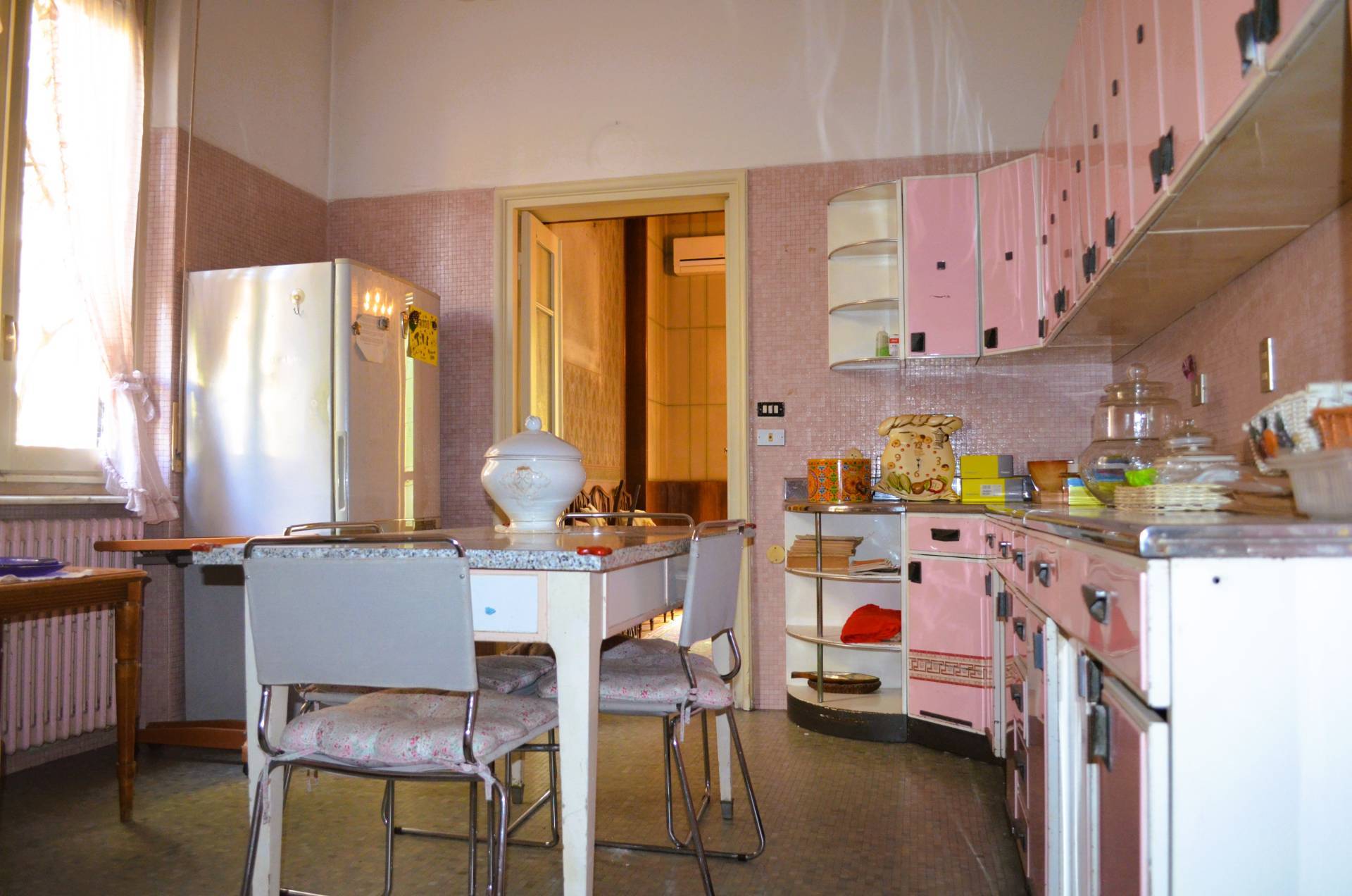 Legnano, Milano, 20025, IT, 4 Bedrooms Bedrooms, ,3 BathroomsBathrooms,Residential,For Sale,1949869