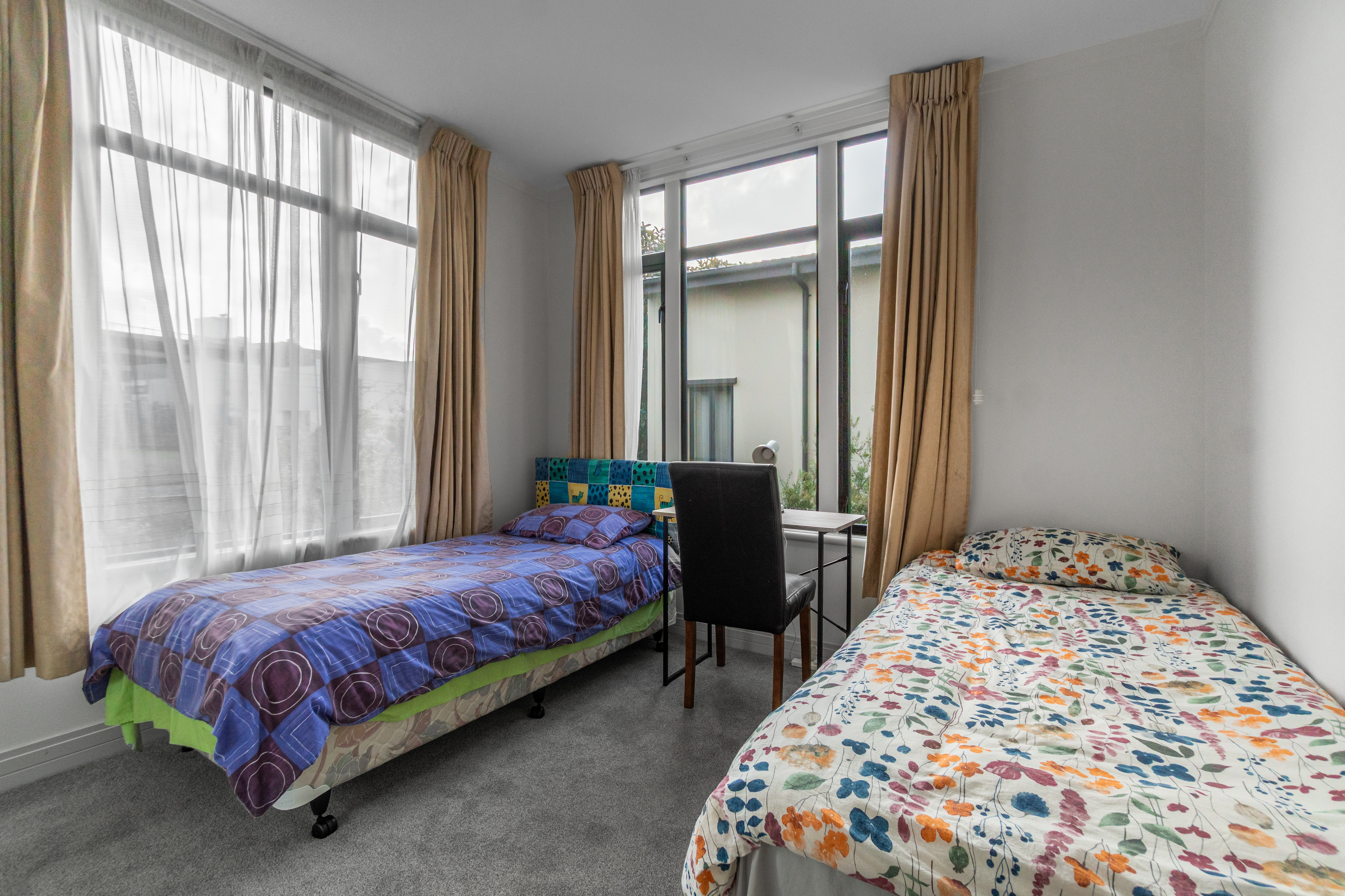  2F James Cook Cres - 物件實景