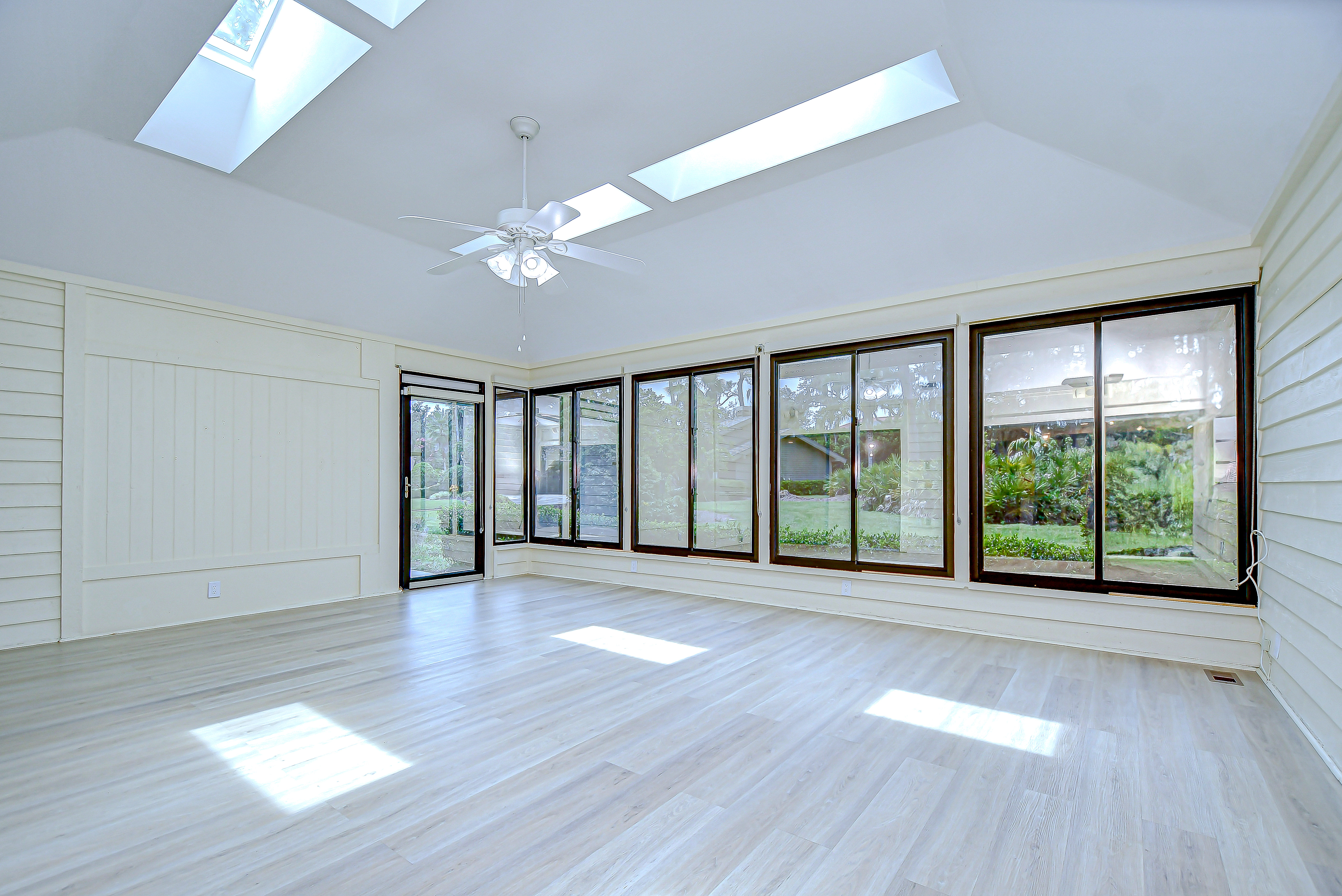 Wesley Chapel, Florida, 33543, United States, 3 Bedrooms Bedrooms, ,3 BathroomsBathrooms,Residential,For Sale,1915571