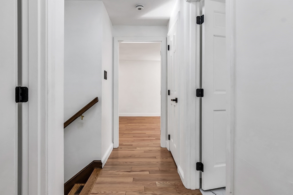 Methuen, Massachusetts, 01844, United States, 4 Bedrooms Bedrooms, ,3 BathroomsBathrooms,Residential,For Sale,1978164