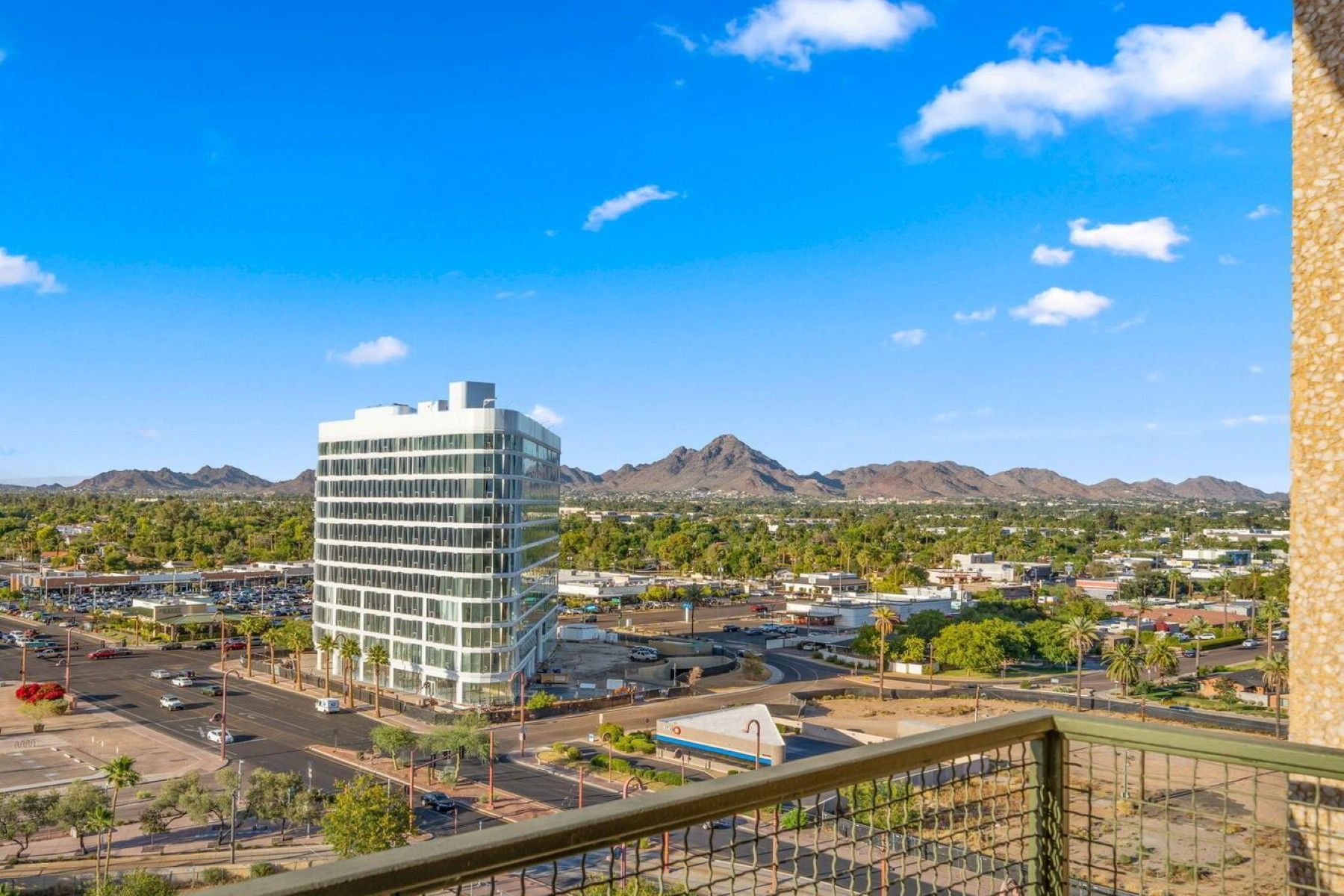  4750 N Central Avenue  Phoenix, AZ - 物件實景