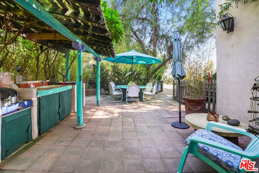 Malibu, California, 90265, United States, 3 Bedrooms Bedrooms, ,3 BathroomsBathrooms,Residential,For Sale,1859463