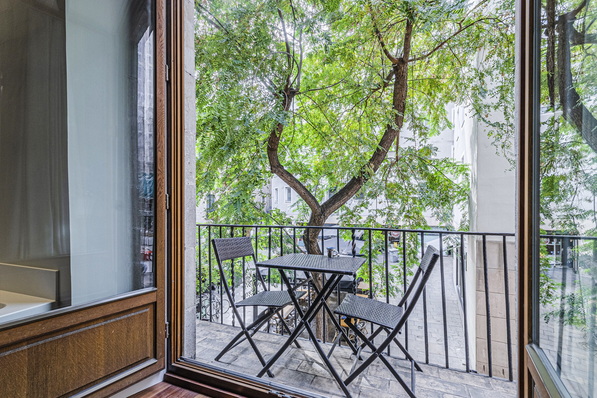  Authentic and medieval apartment with high ceilings in central El Born - 物件實景