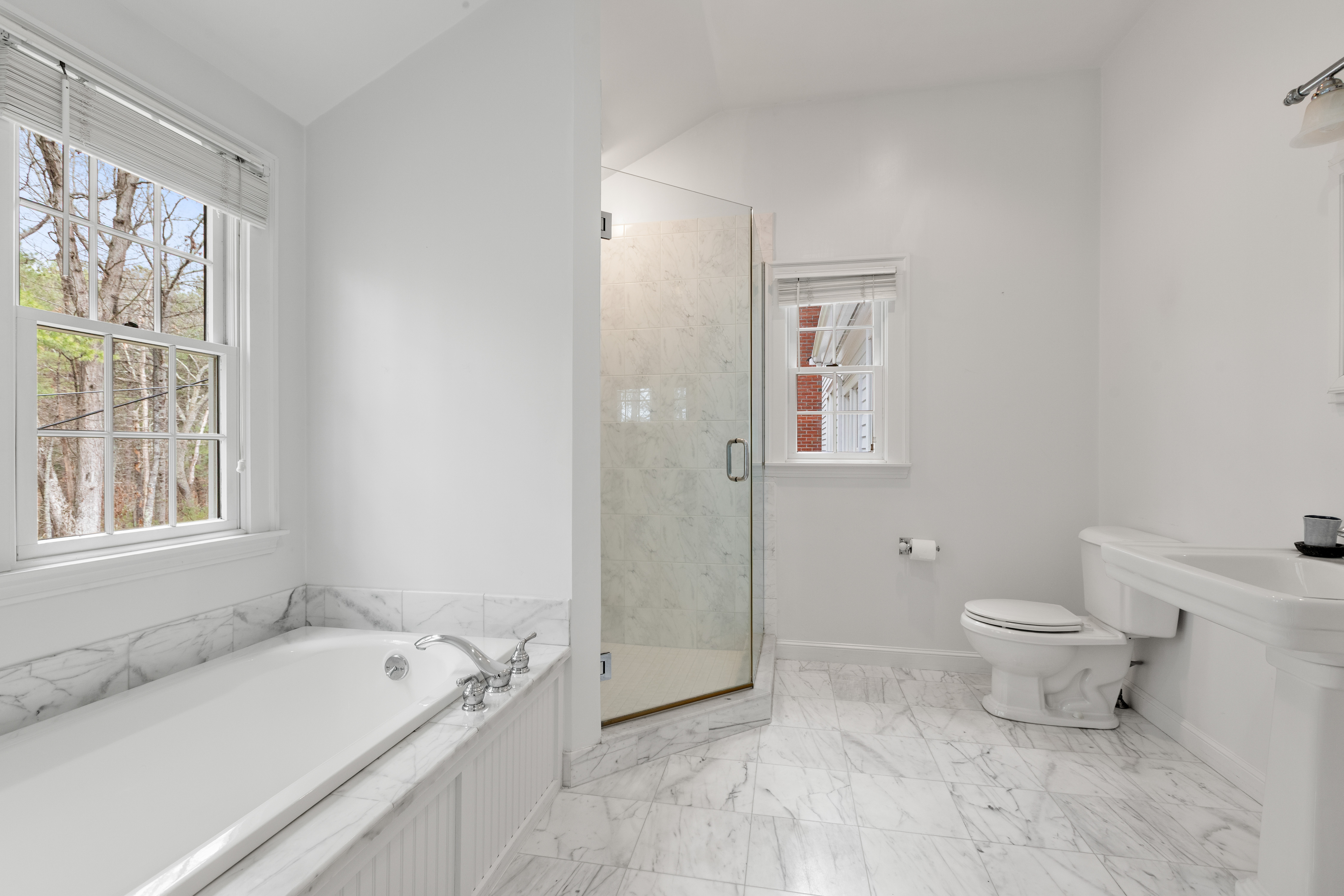  28 Centre Street, Dover, MA, 02030 - 物件實景