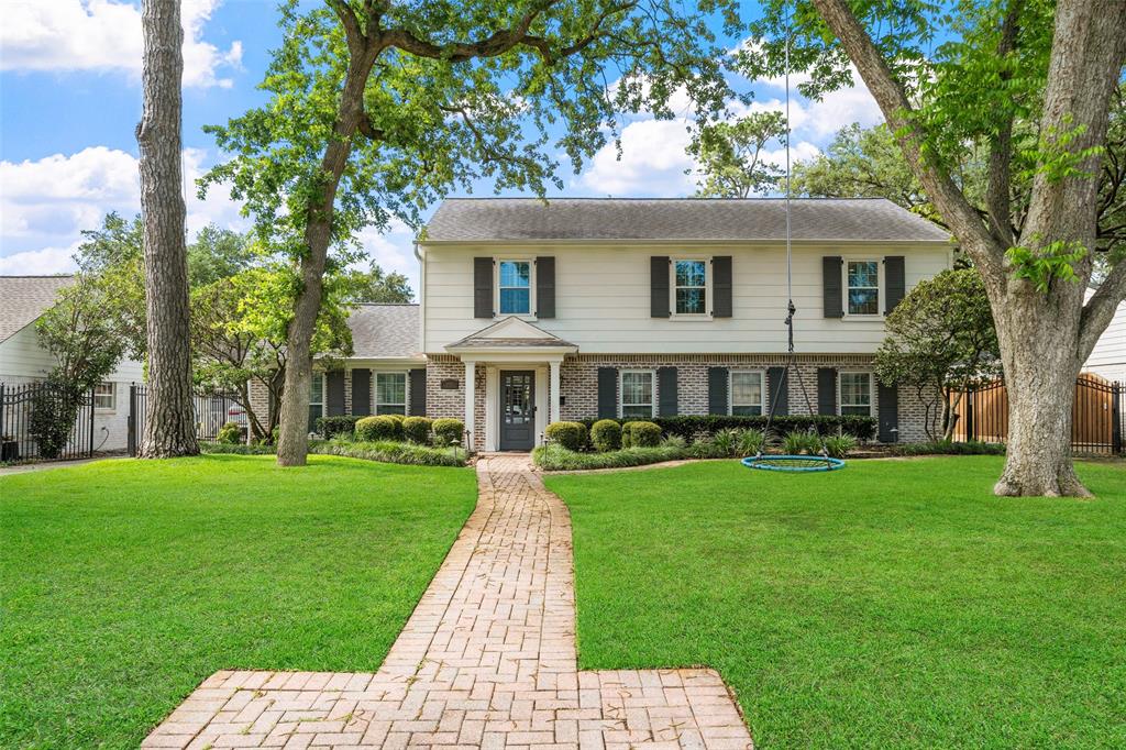 Houston, Texas, 77079, United States, 4 Bedrooms Bedrooms, ,3 BathroomsBathrooms,Residential,For Sale,1856423