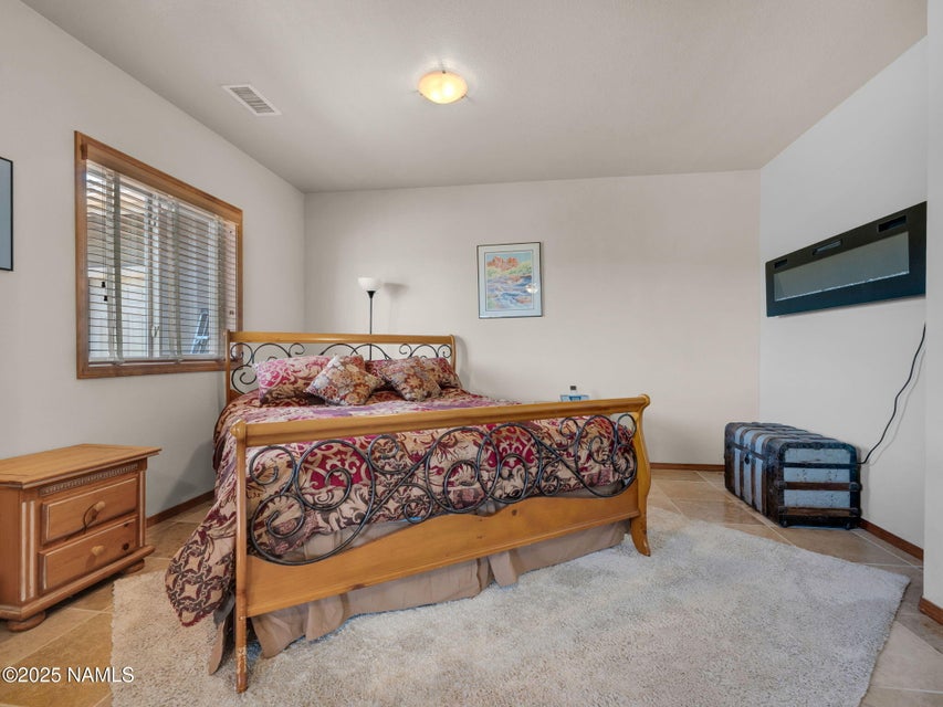 Flagstaff, Arizona, 86004, United States, 3 Bedrooms Bedrooms, ,2 BathroomsBathrooms,Residential,For Sale,1981863