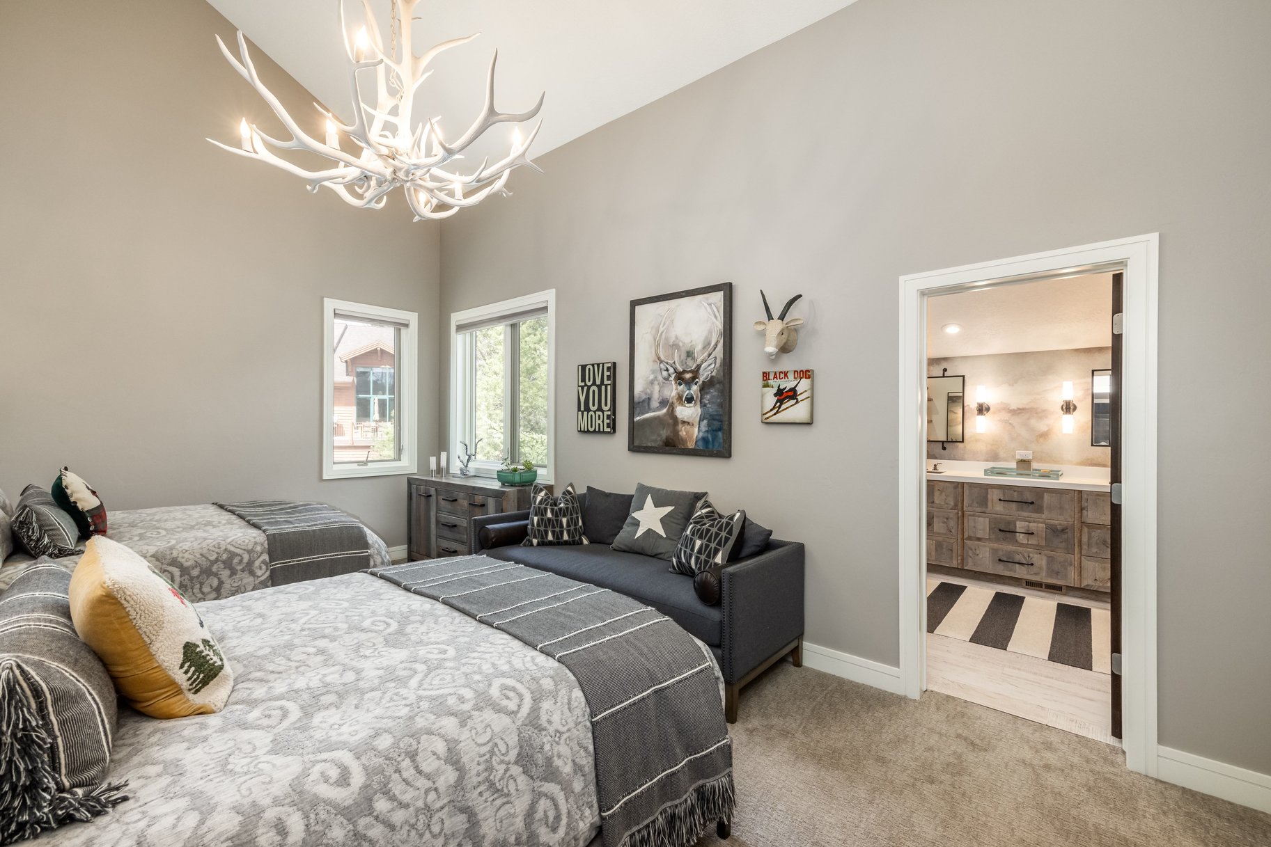  Refined Park Meadows Corner Residence with Ski Run Views & Designer Renovations - 物件實景