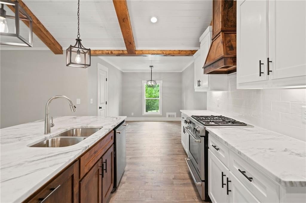 Ball Ground, Georgia, 30107, United States, 6 Bedrooms Bedrooms, ,4 BathroomsBathrooms,Residential,For Sale,1881477