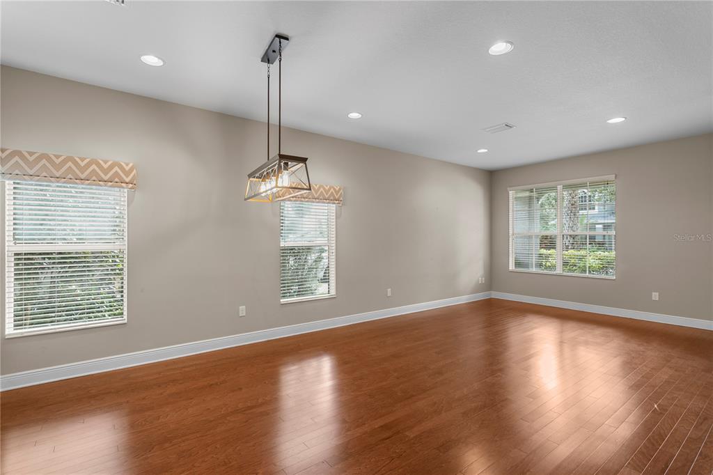 Tampa, Florida, 33647, United States, 5 Bedrooms Bedrooms, ,3 BathroomsBathrooms,Residential,For Sale,1987732