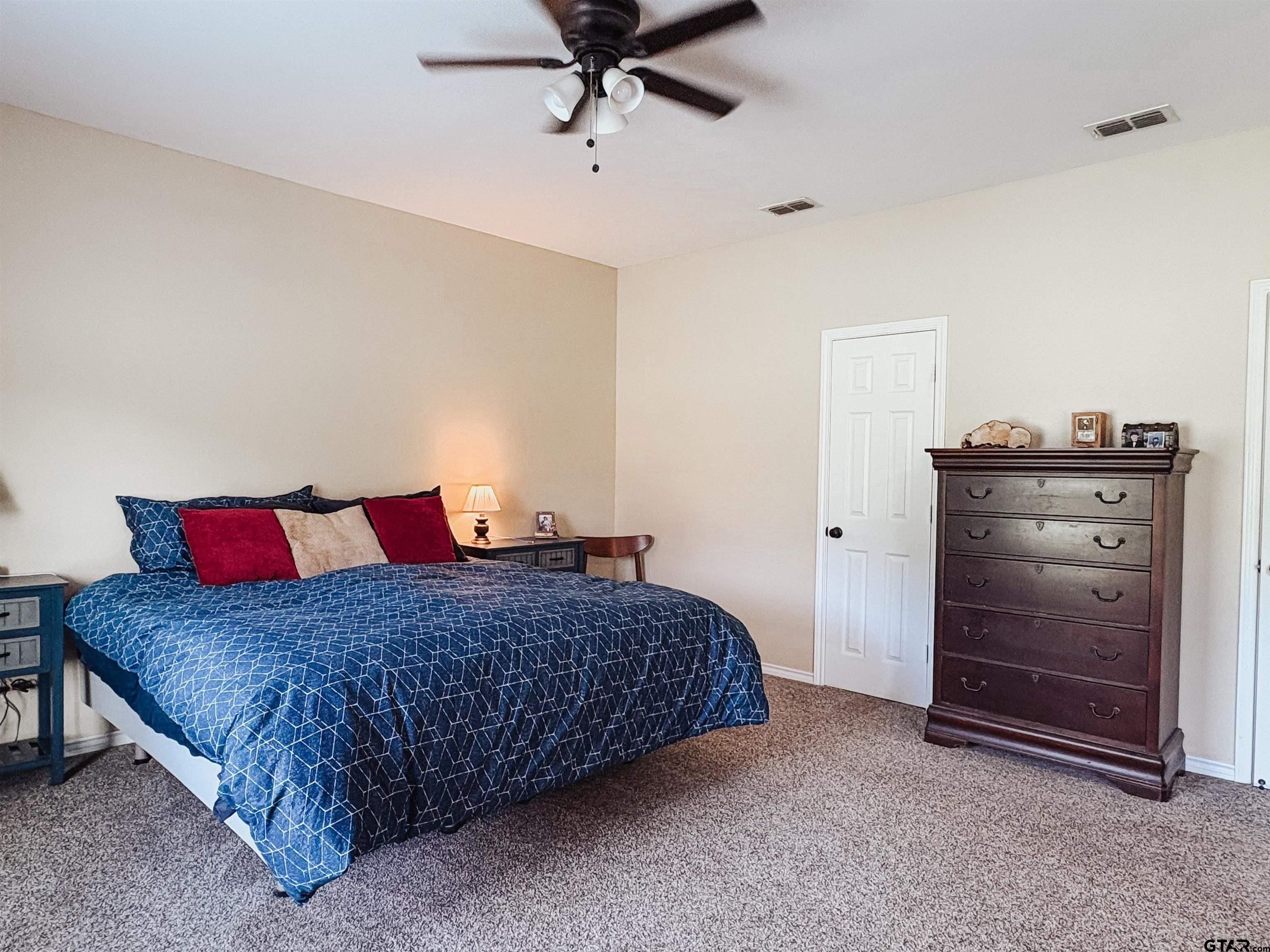 Pittsburg, Texas, 75686, United States, 4 Bedrooms Bedrooms, ,3 BathroomsBathrooms,Residential,For Sale,1900555