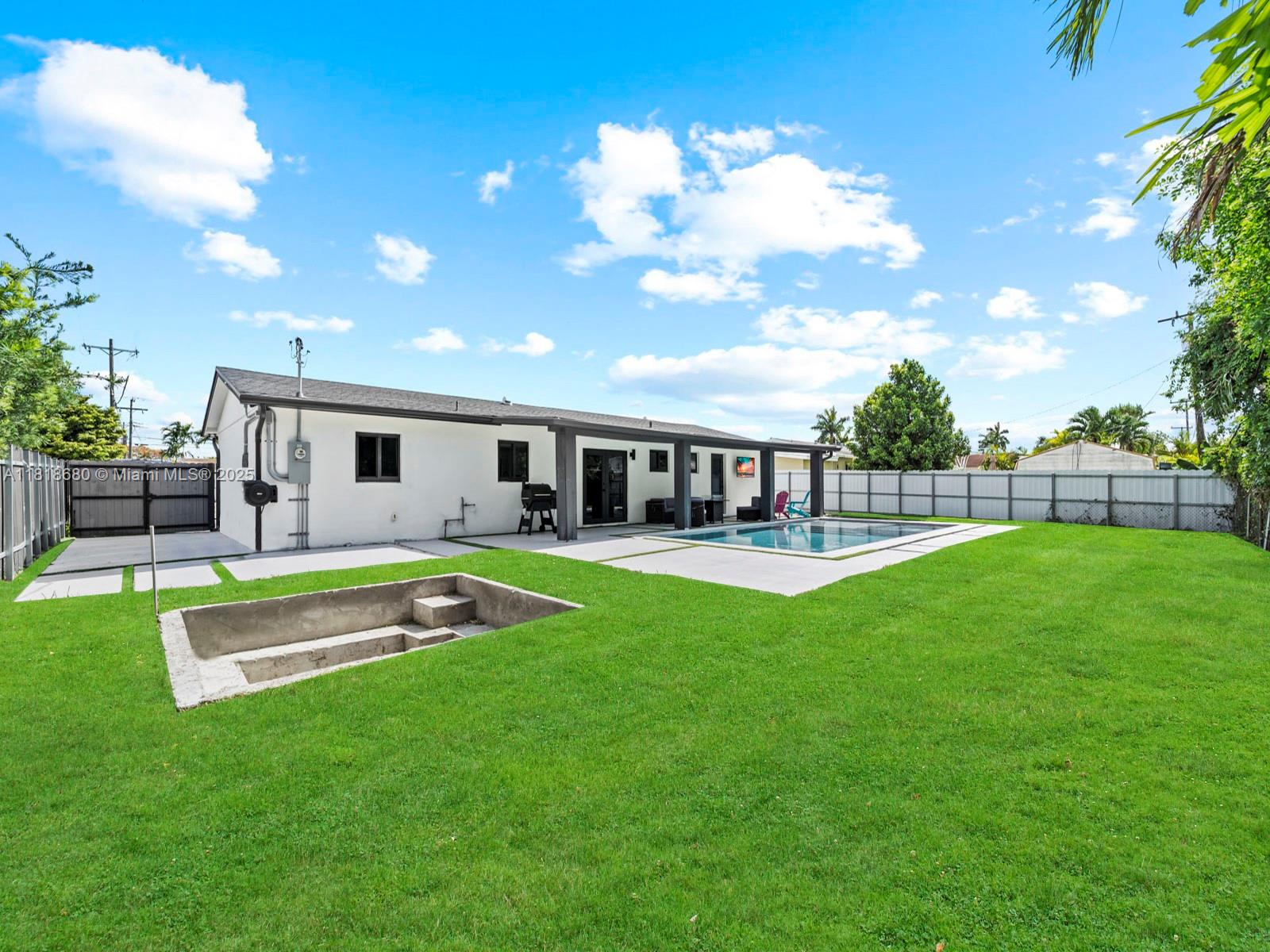 Miami, Florida, 33173, United States, 3 Bedrooms Bedrooms, ,2 BathroomsBathrooms,Residential,For Sale,1857432