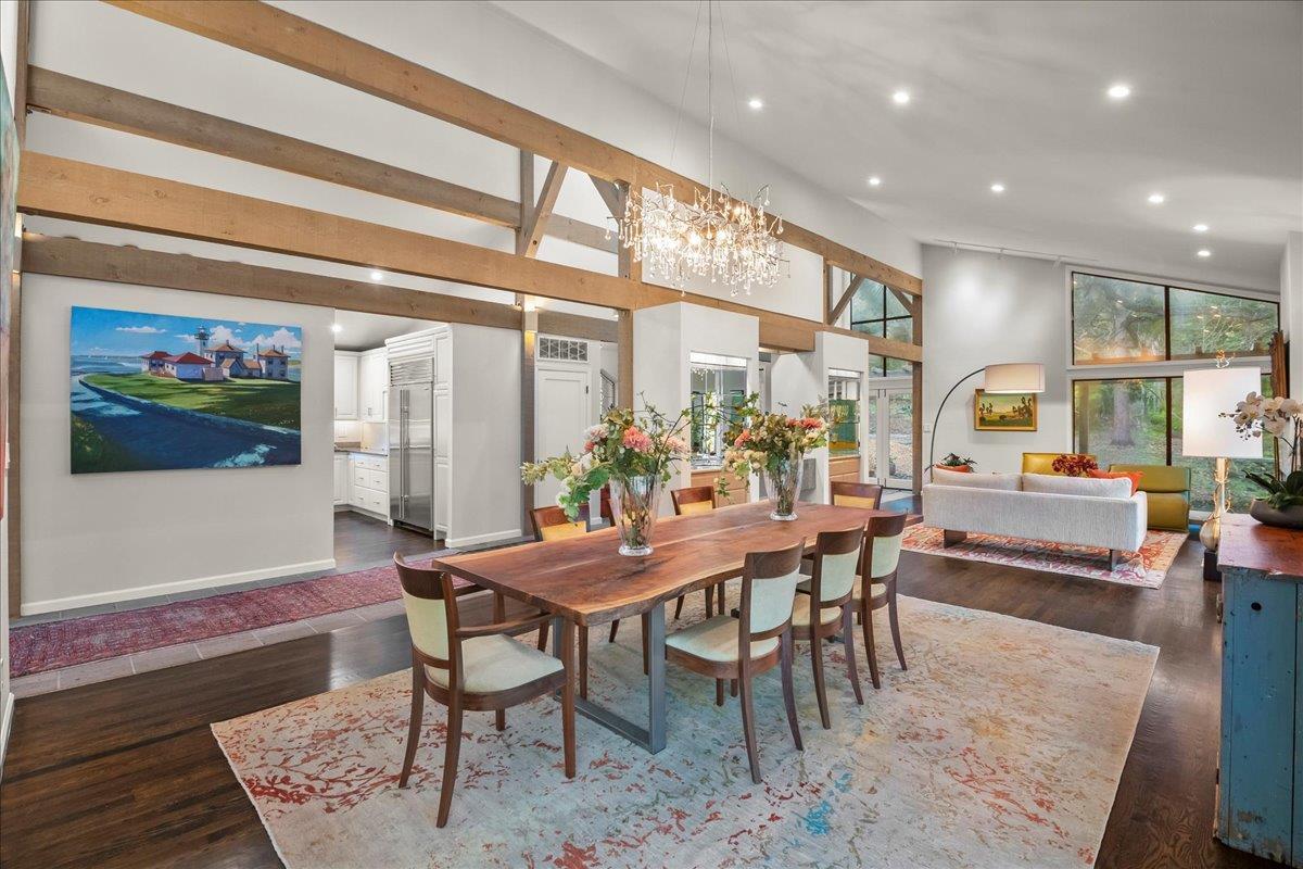 Los Altos Hills, California, 94022, United States, 5 Bedrooms Bedrooms, ,5 BathroomsBathrooms,Residential,For Sale,1907317