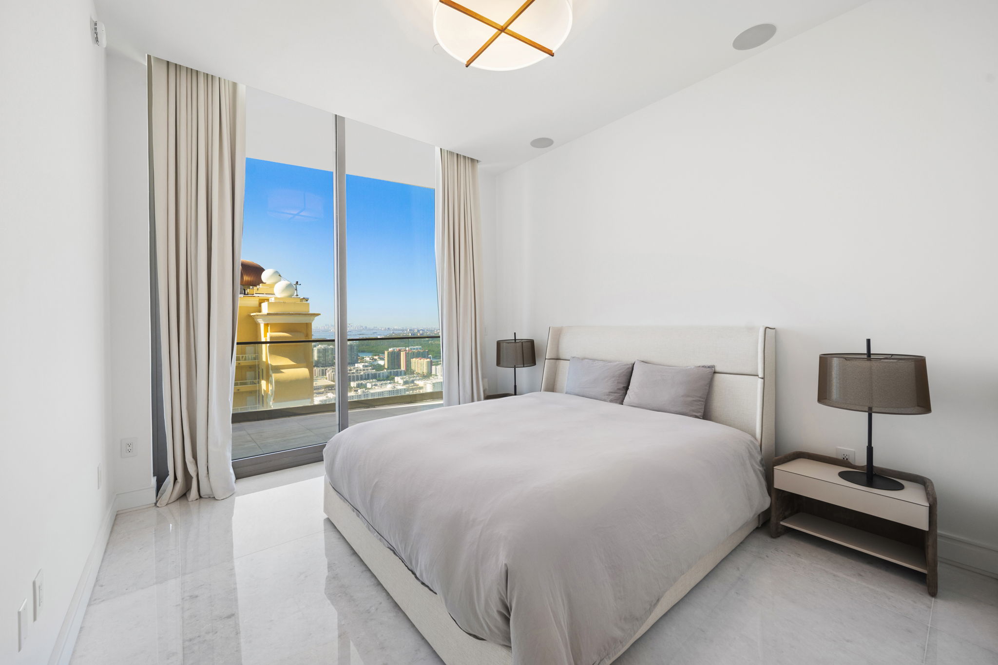  17901 Collins Ave, Sunny Isles Beach, FL, 33160 - 物件實景
