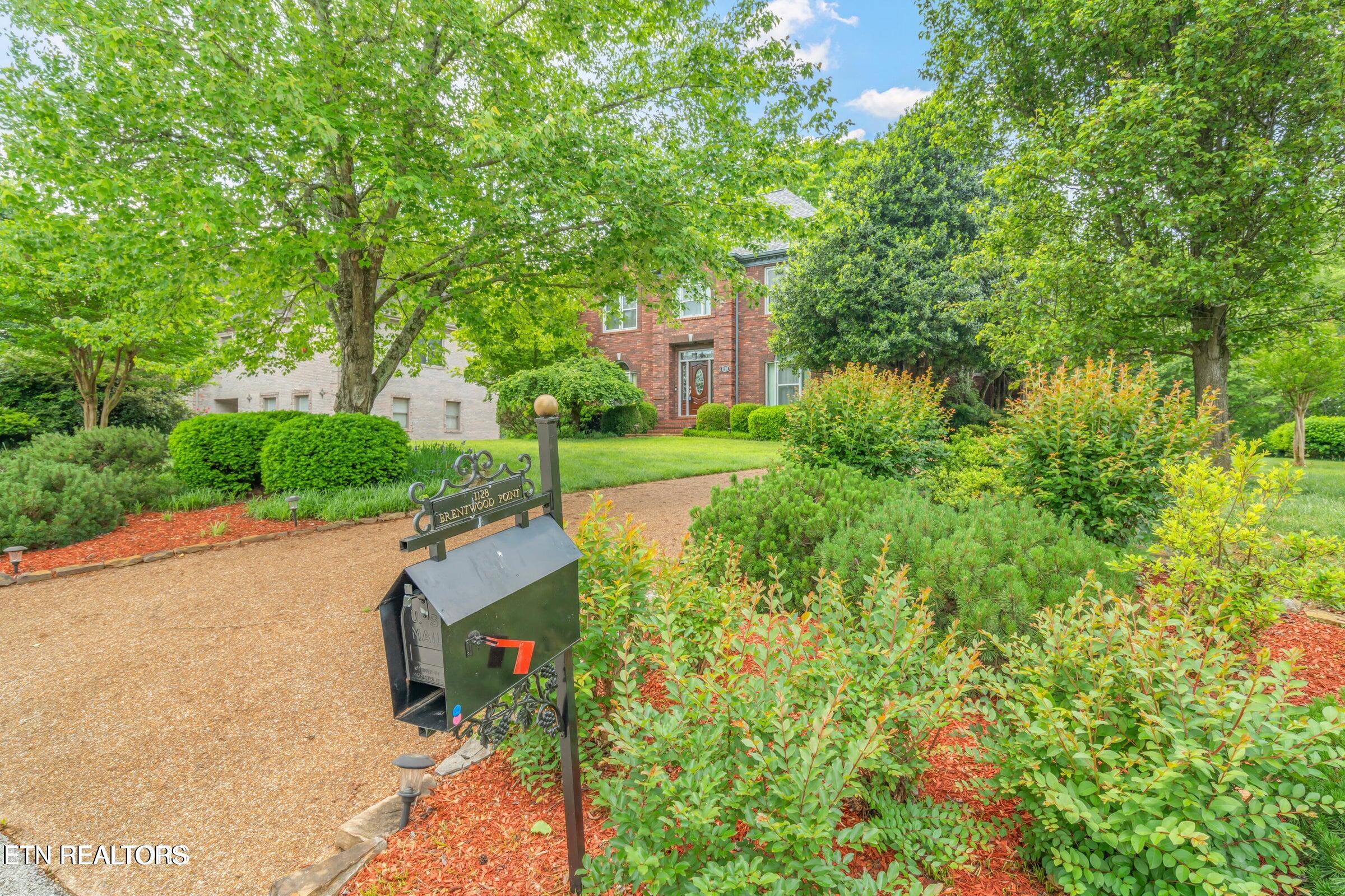 Kingston, Tennessee, 37763, United States, 3 Bedrooms Bedrooms, ,3 BathroomsBathrooms,Residential,For Sale,1897842