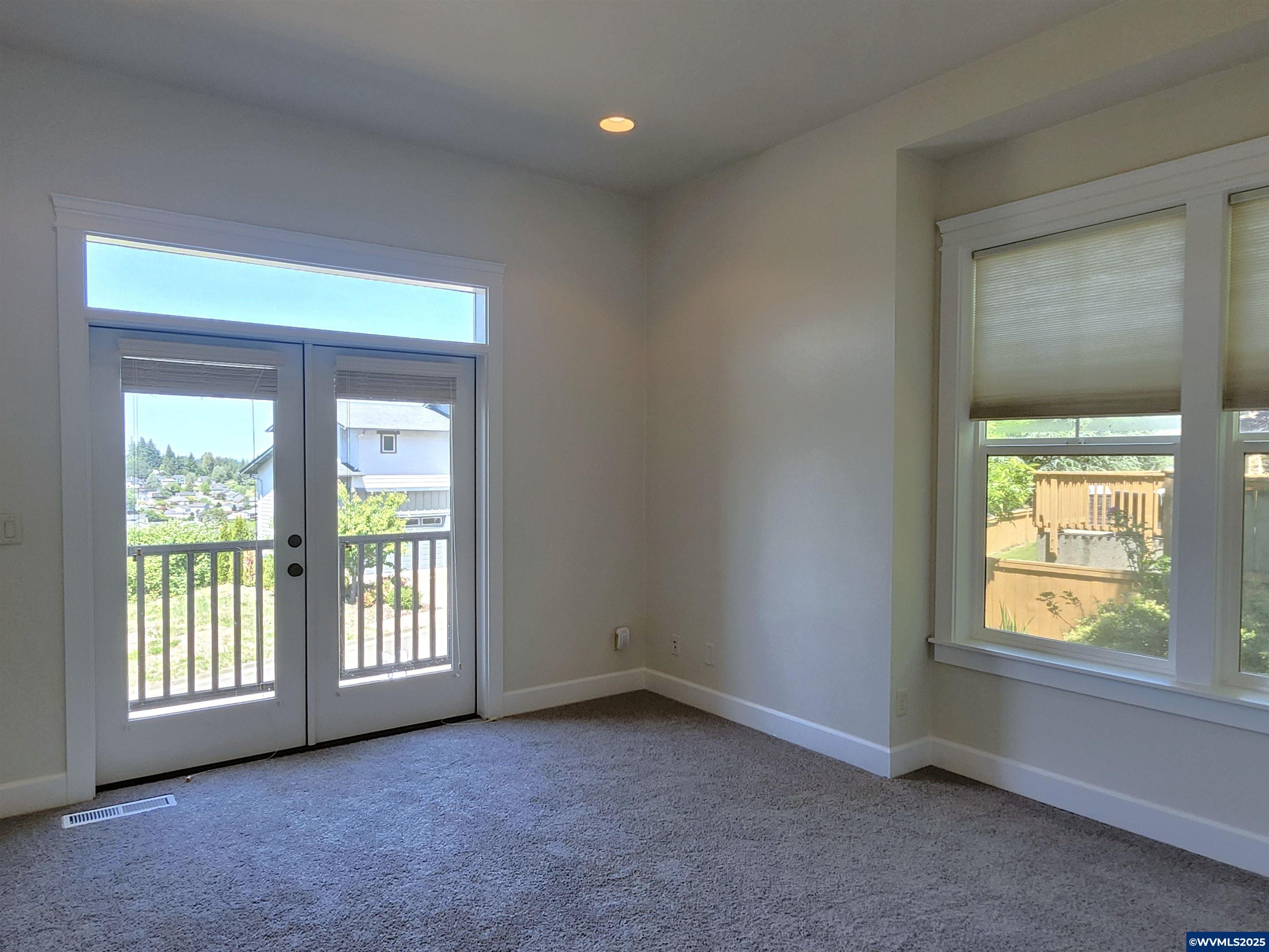 Salem, Oregon, 97304, United States, 4 Bedrooms Bedrooms, ,3 BathroomsBathrooms,Residential,For Sale,1840463