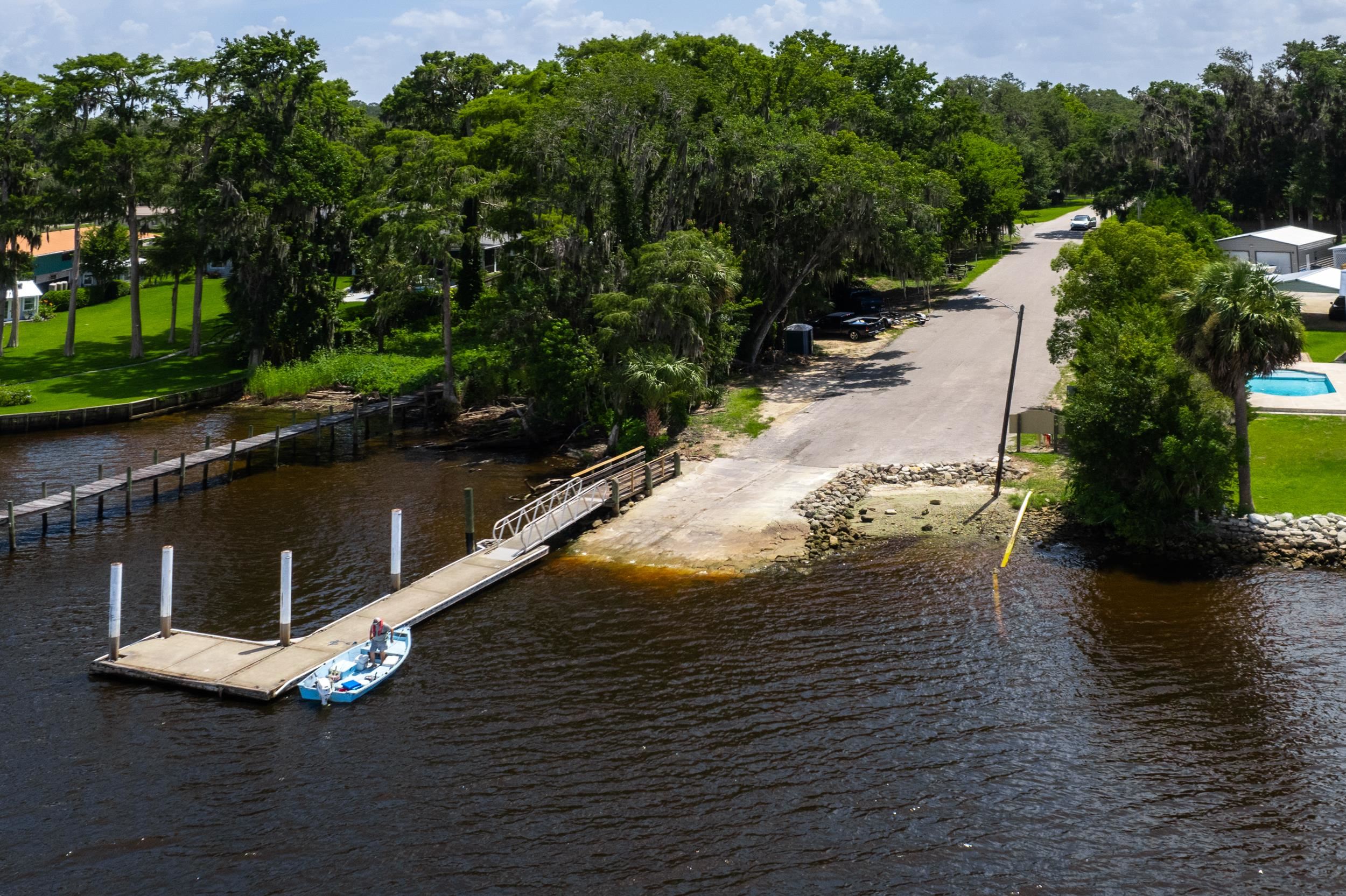 East Palatka, Florida, 32131, United States, 3 Bedrooms Bedrooms, ,2 BathroomsBathrooms,Residential,For Sale,1983358