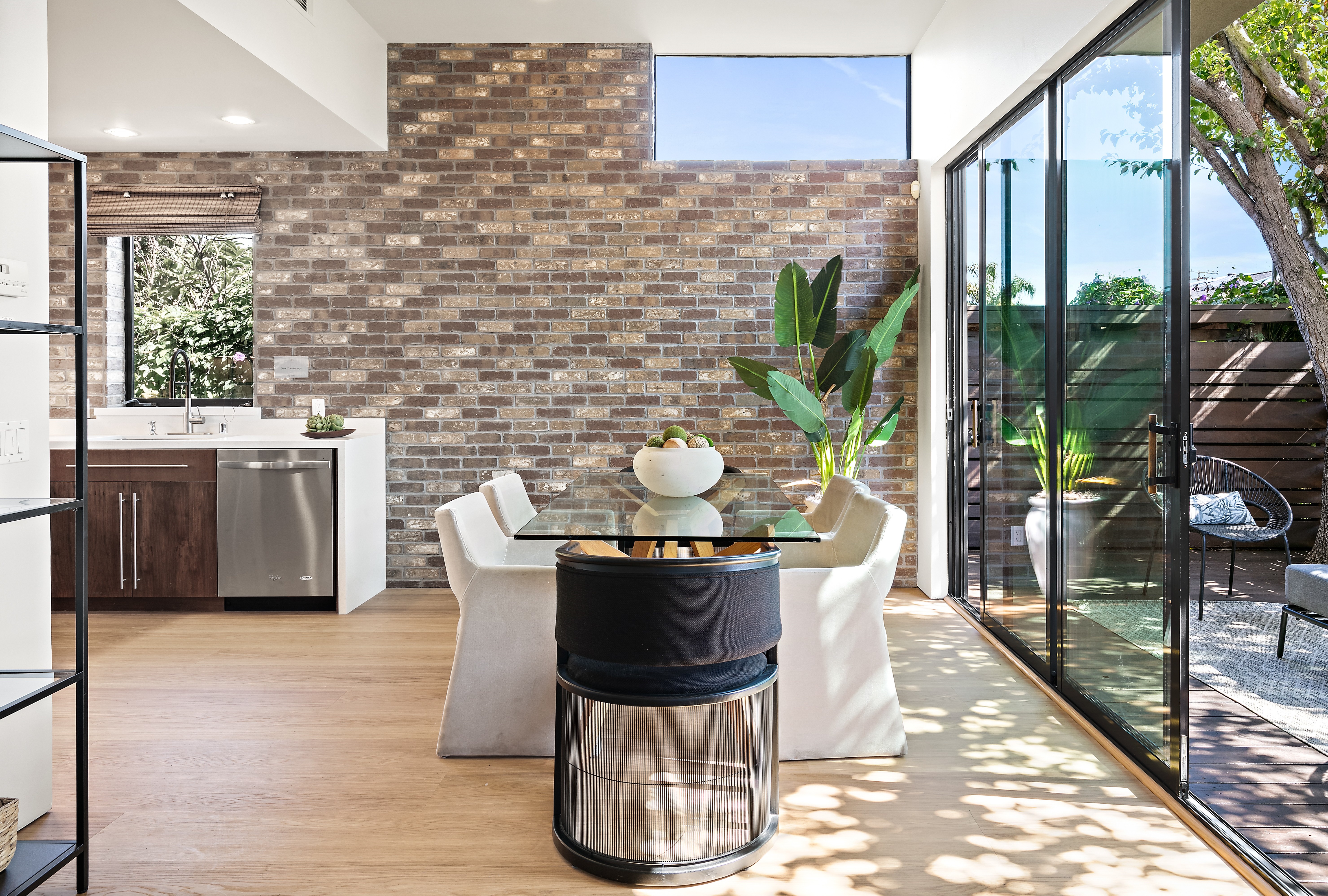  Sophisticated West Berkeley Condominium Designed for Everyday Comfort - 物件實景