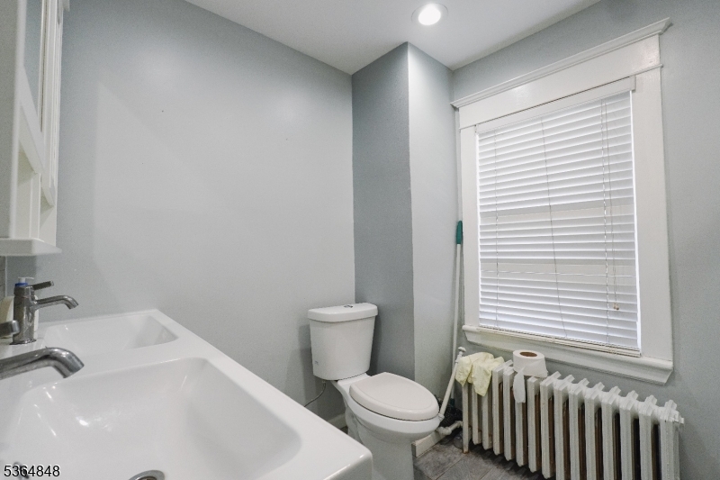 Hightstown Boro, New Jersey, 08520, United States, 3 Bedrooms Bedrooms, ,2 BathroomsBathrooms,Residential,For Sale,1901421