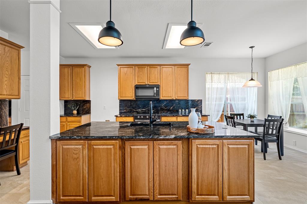 McKinney, Texas, 75072, United States, 5 Bedrooms Bedrooms, ,4 BathroomsBathrooms,Residential,For Sale,1987922