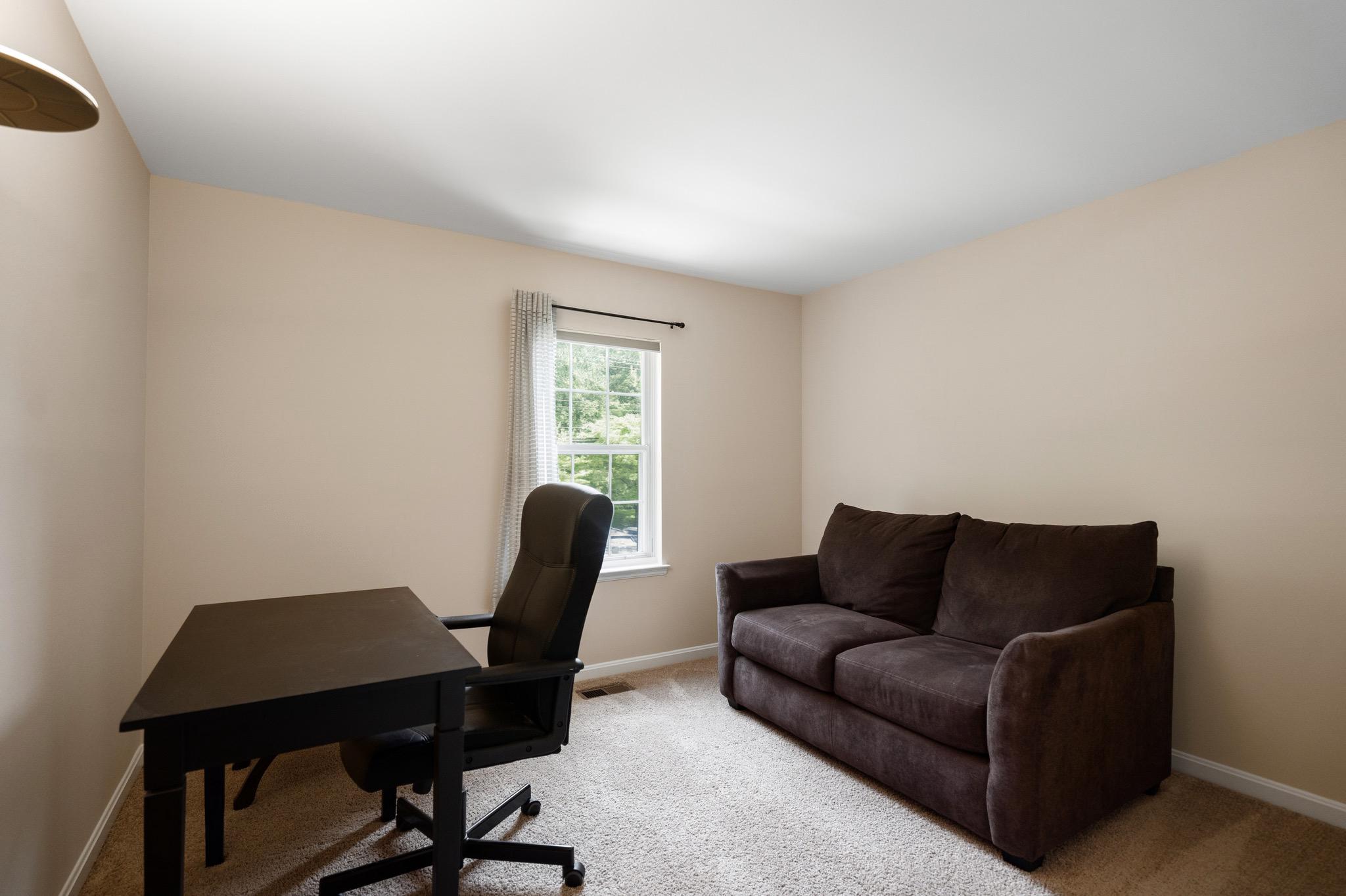  8943 Park Forest Drive, Springfield, VA, 22152 - 物件實景
